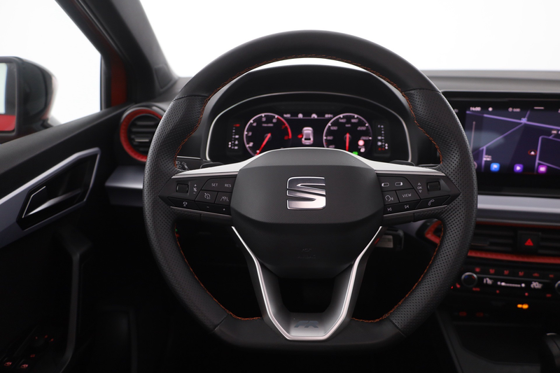 SEAT Ibiza 1.0 TSI DSG FR LED Navi Panorama ACC DAB — photo 15