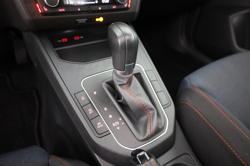 SEAT Ibiza 1.0 TSI DSG FR LED Navi Panorama ACC DAB — photo 14