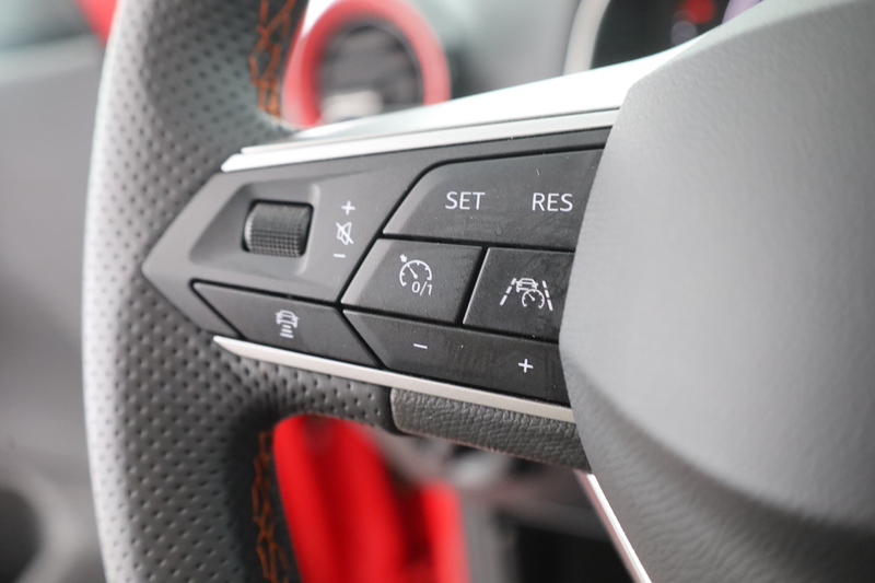 SEAT Ibiza 1.0 TSI DSG FR LED Navi Panorama ACC DAB — photo 16