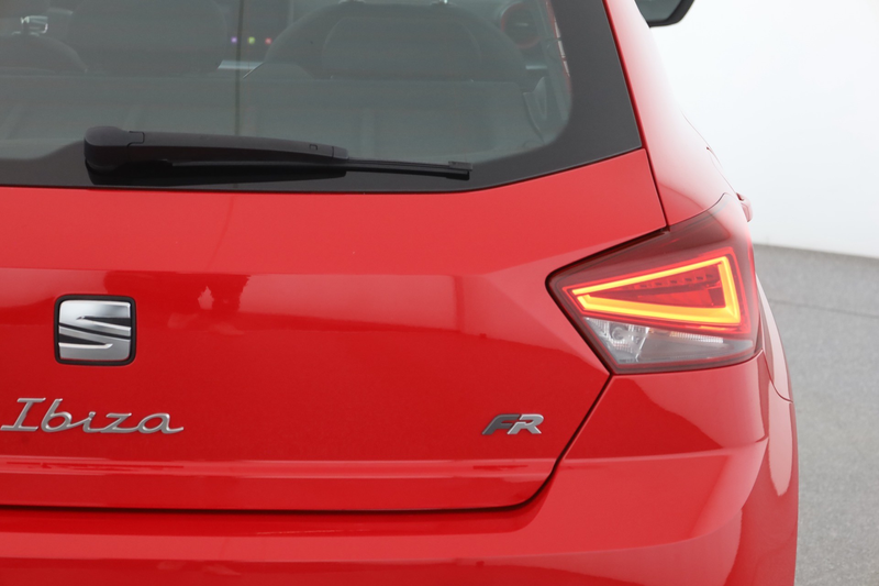 SEAT Ibiza 1.0 TSI DSG FR LED Navi Panorama ACC DAB — photo 29