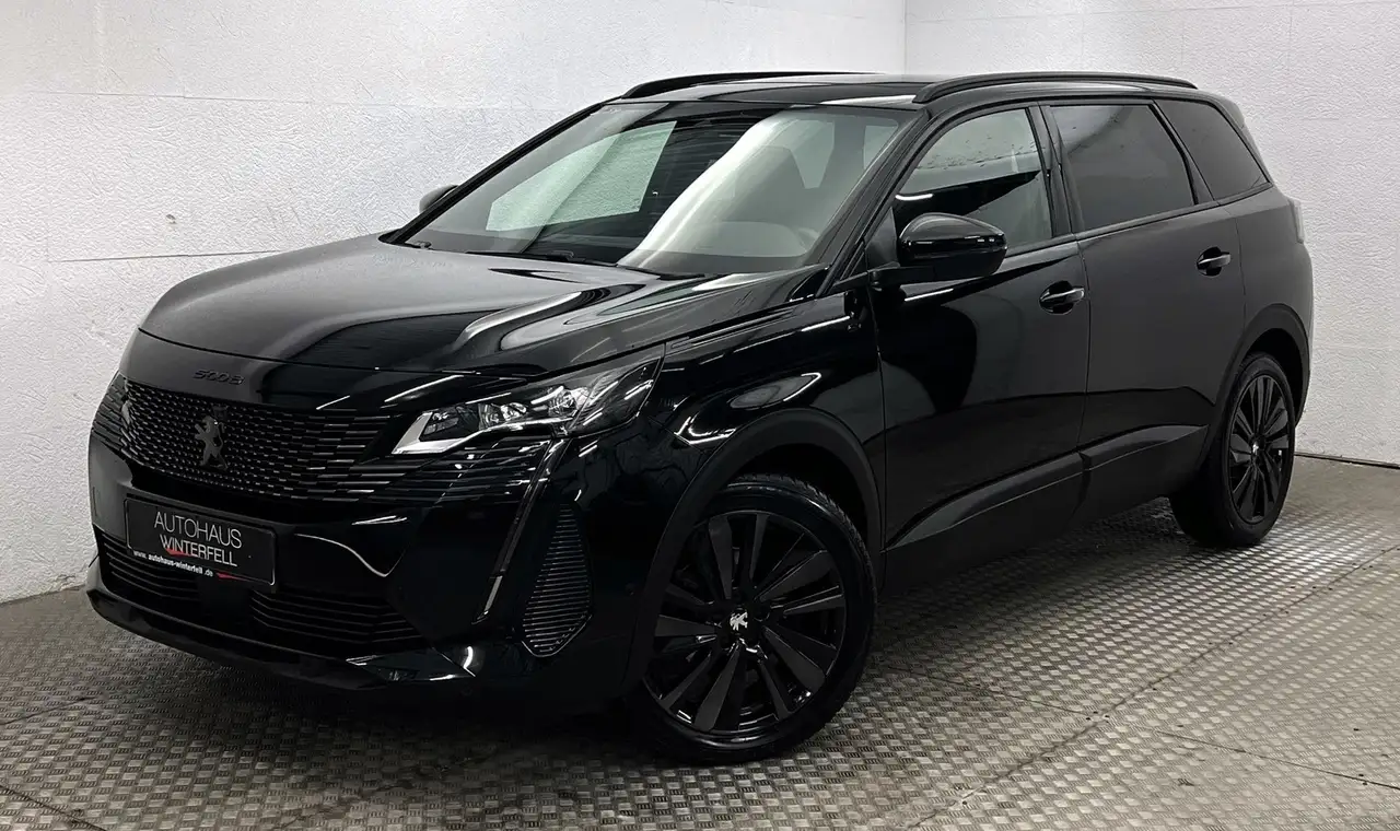 Peugeot 5008 Hybrid 136 e-DSC GT BLACK TONE 7SITZ+PANO+ — миниатюра 1