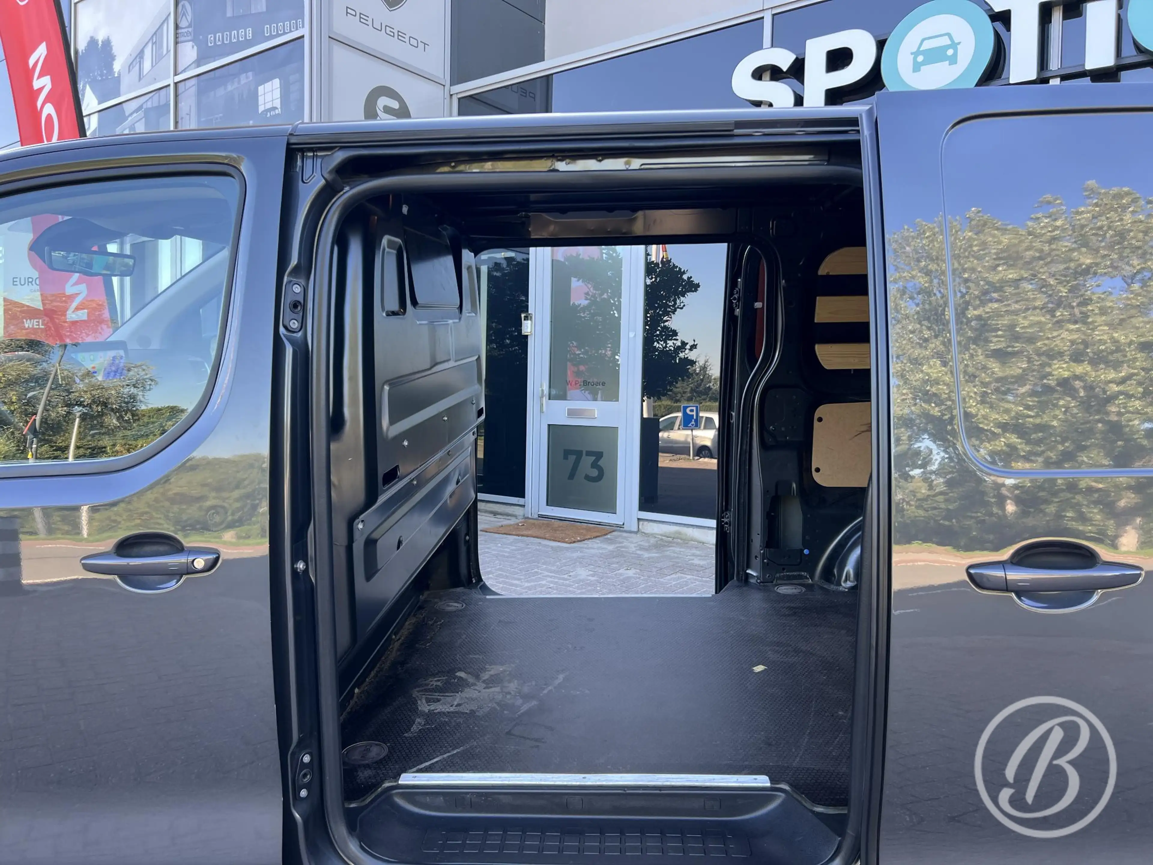 Peugeot Expert 2.0 BlueHDi 145 S&S L3 EAT-8 Automaat — photo 18