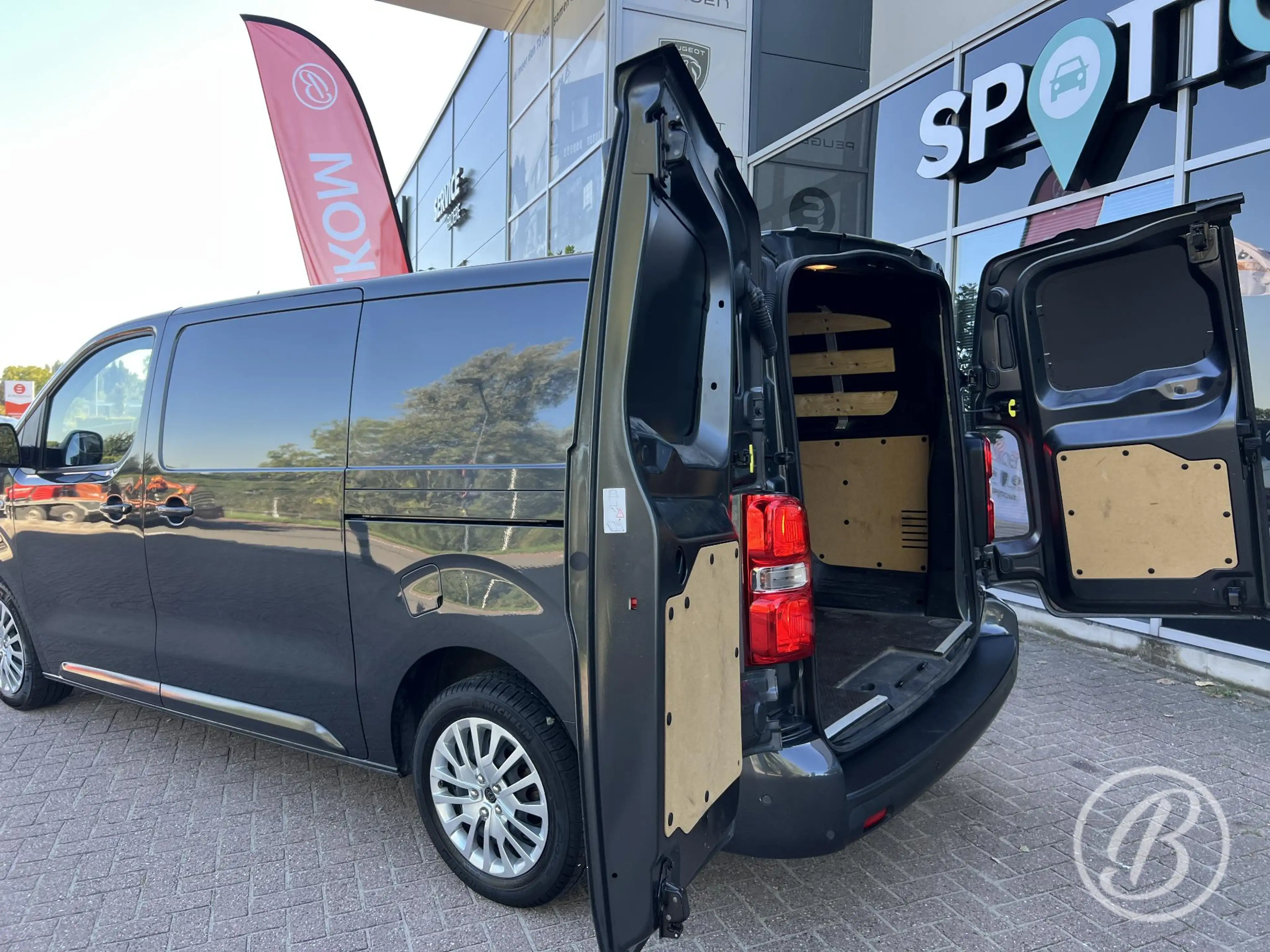 Peugeot Expert 2.0 BlueHDi 145 S&S L3 EAT-8 Automaat — photo 32