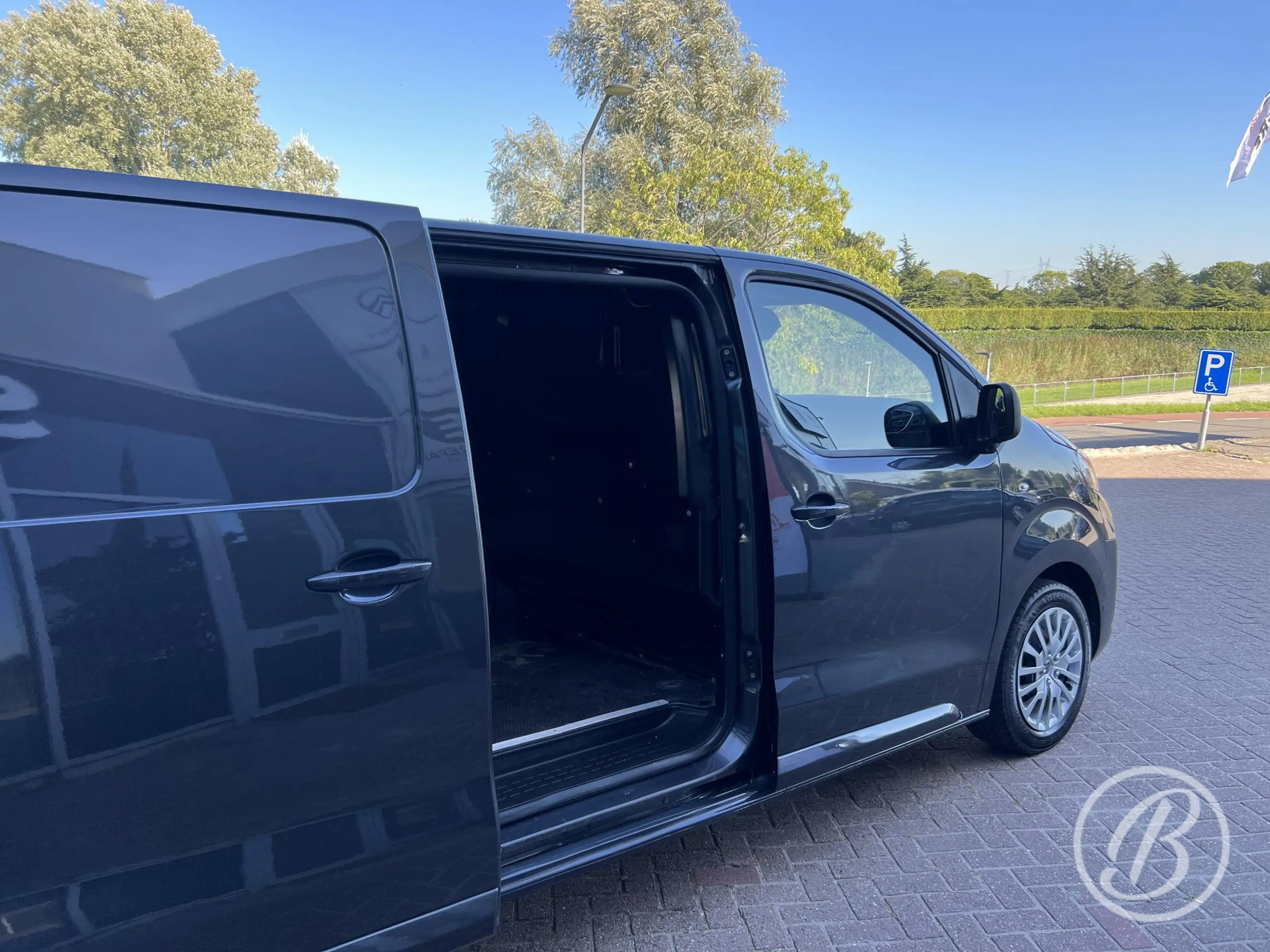 Peugeot Expert 2.0 BlueHDi 145 S&S L3 EAT-8 Automaat — photo 28