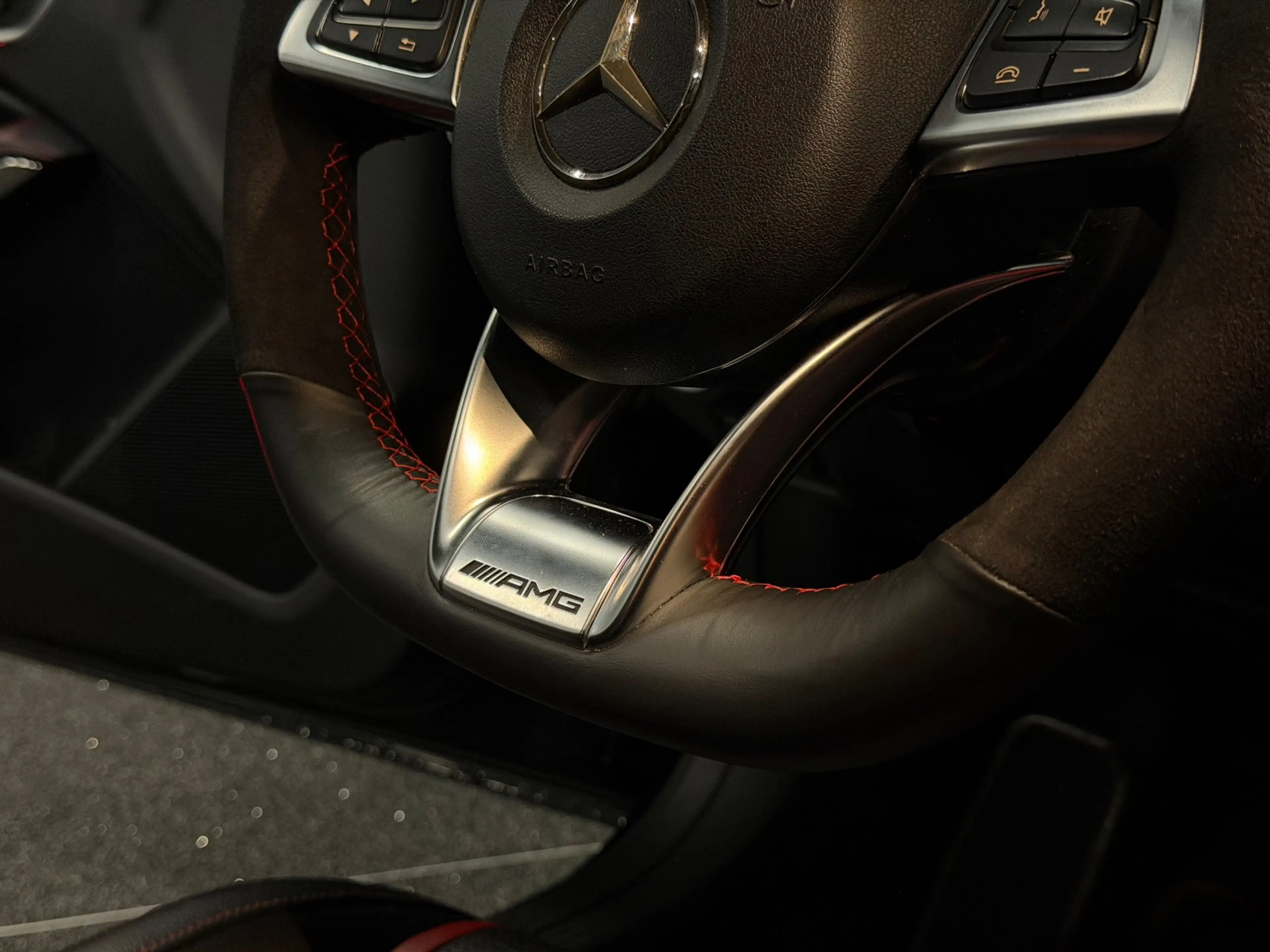 Mercedes-Benz CLA 45 AMG 4MATIC 381-PK/LED/NAVI/PANO/H-K/RECARO/FACELIFT/SF — photo 46