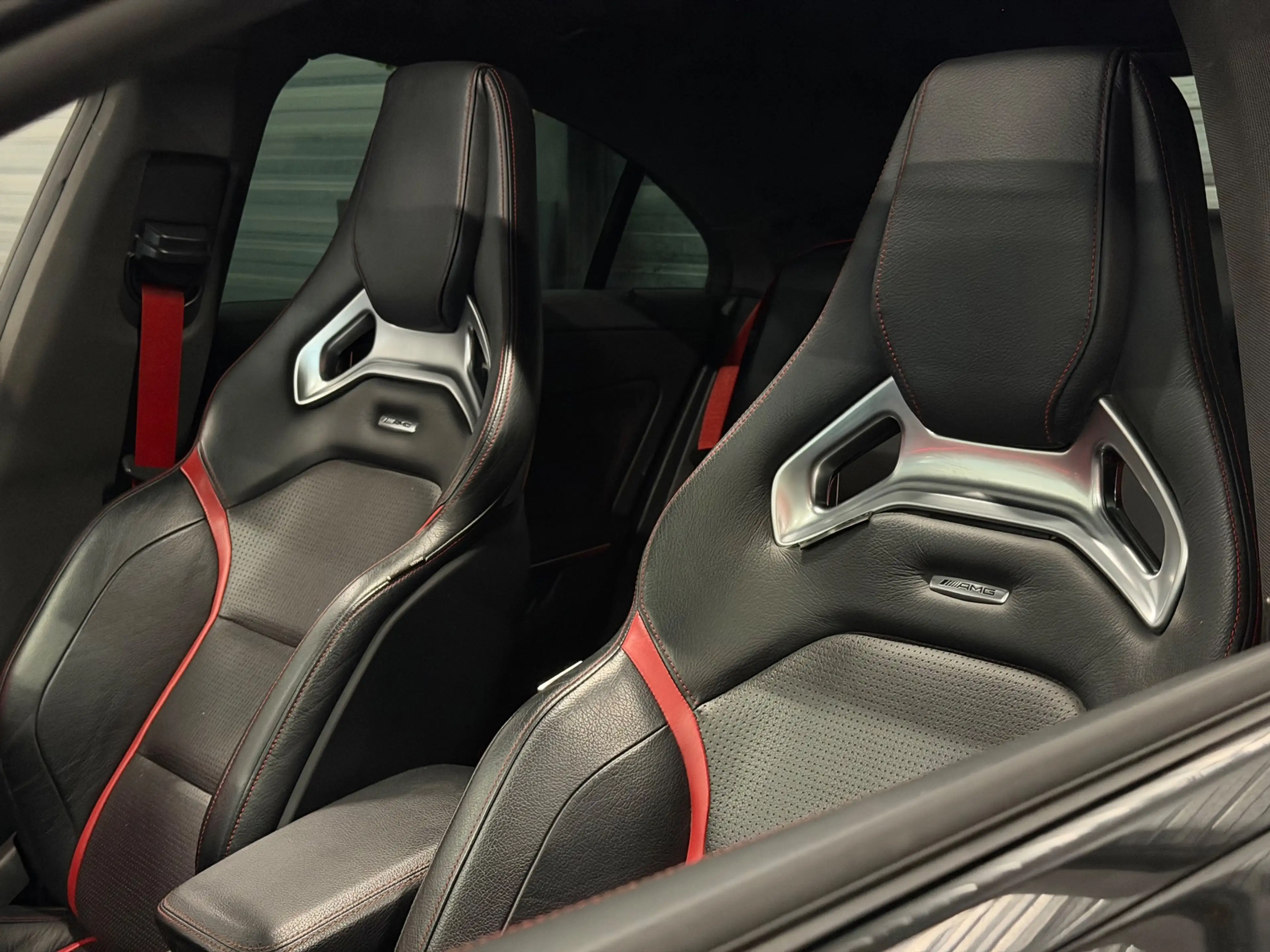 Mercedes-Benz CLA 45 AMG 4MATIC 381-PK/LED/NAVI/PANO/H-K/RECARO/FACELIFT/SF — photo 20