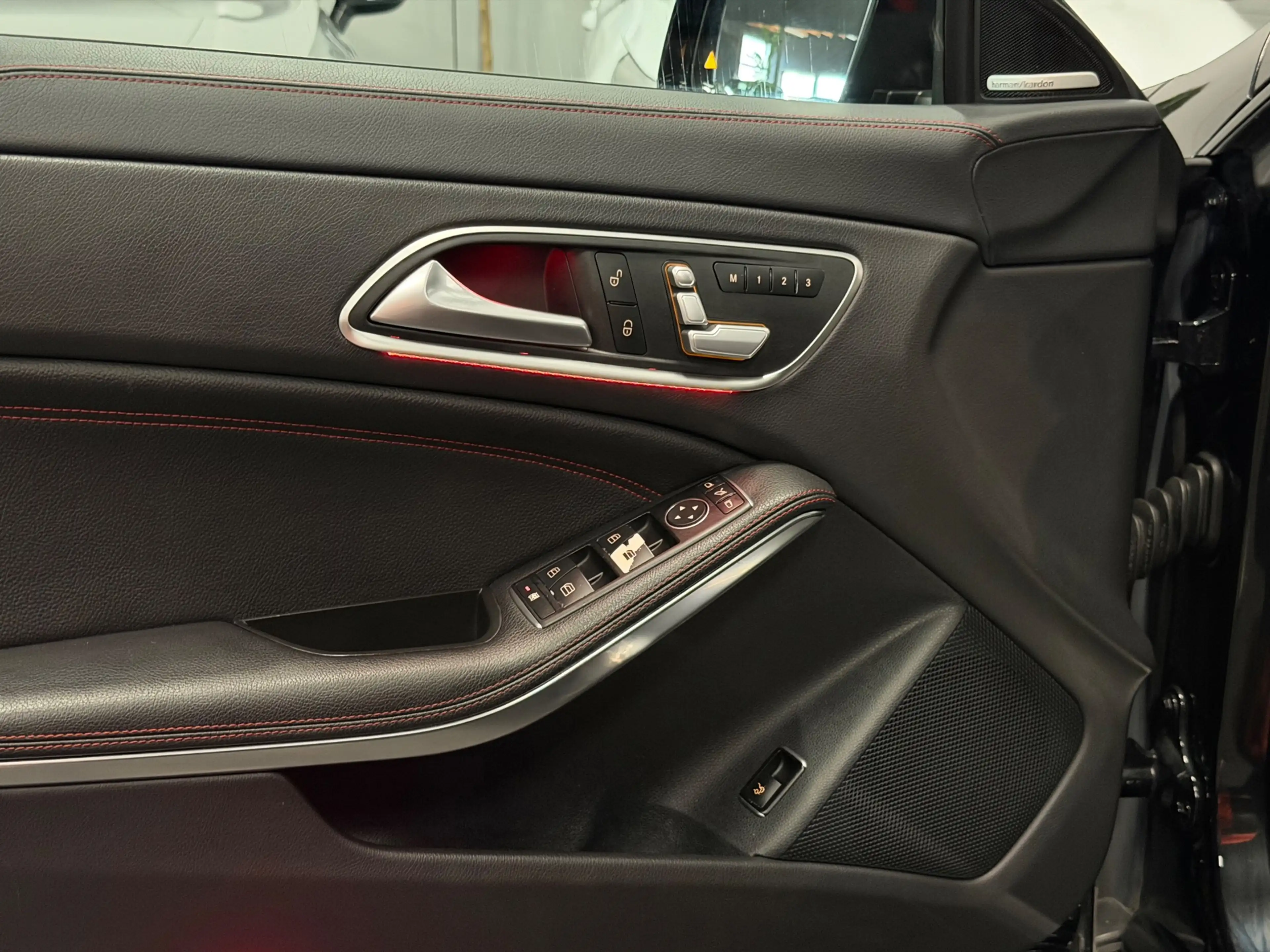 Mercedes-Benz CLA 45 AMG 4MATIC 381-PK/LED/NAVI/PANO/H-K/RECARO/FACELIFT/SF — photo 15