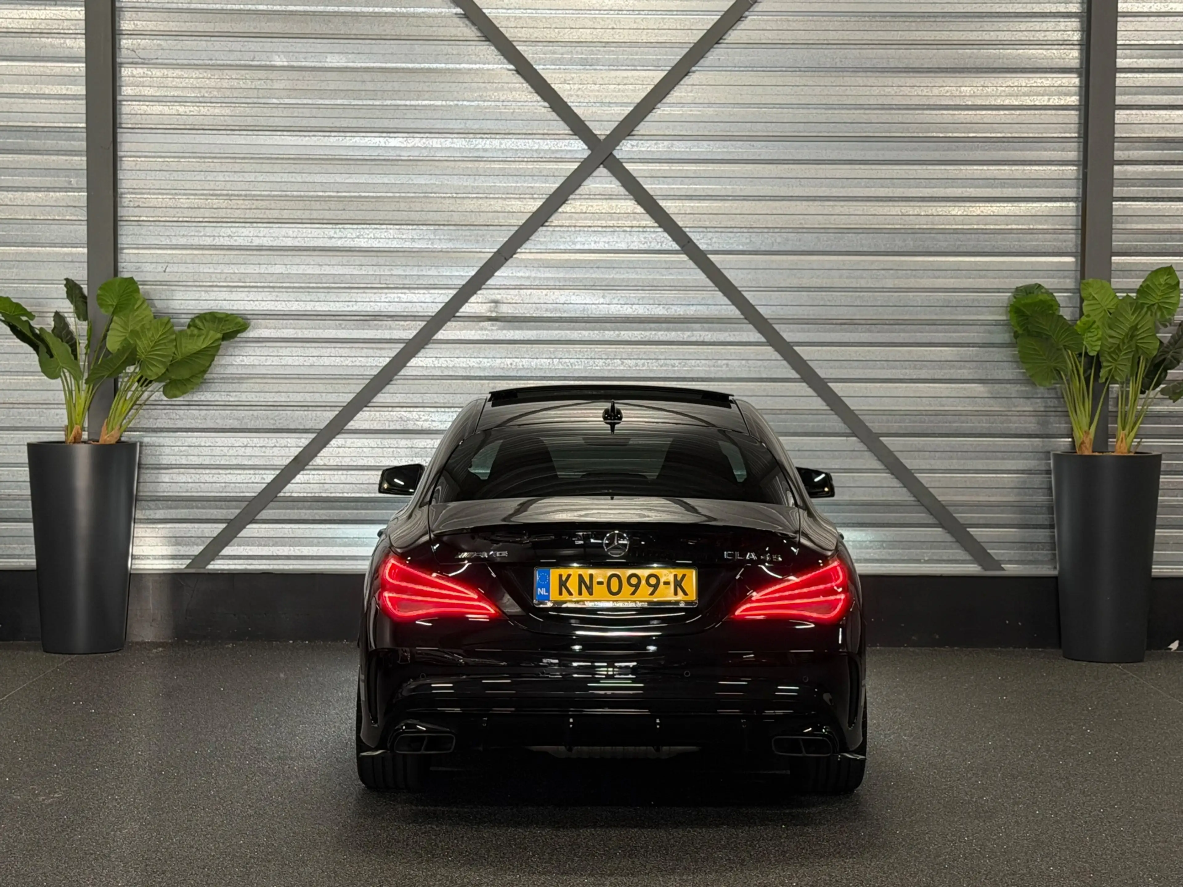 Mercedes-Benz CLA 45 AMG 4MATIC 381-PK/LED/NAVI/PANO/H-K/RECARO/FACELIFT/SF — photo 8