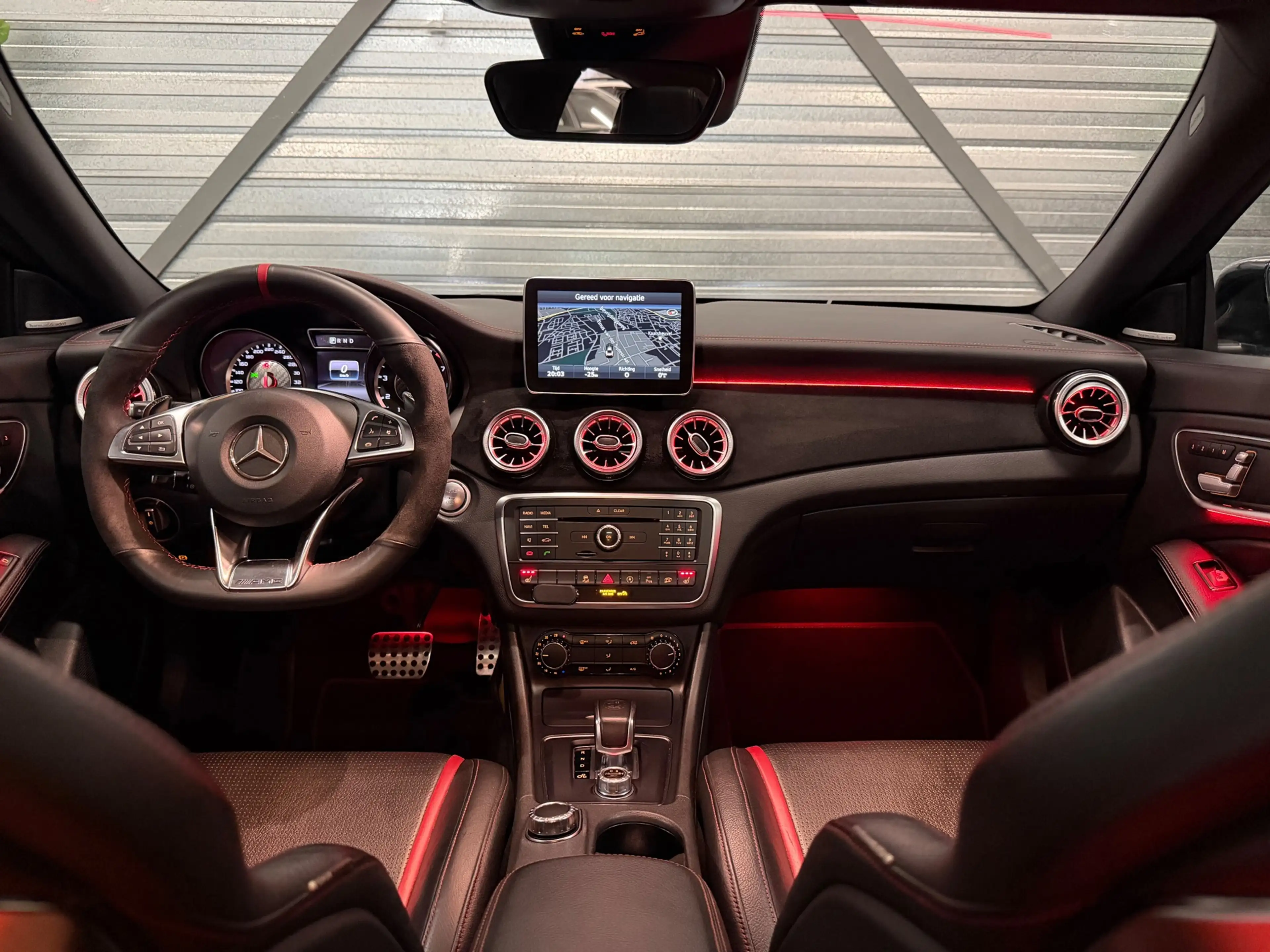 Mercedes-Benz CLA 45 AMG 4MATIC 381-PK/LED/NAVI/PANO/H-K/RECARO/FACELIFT/SF — photo 9