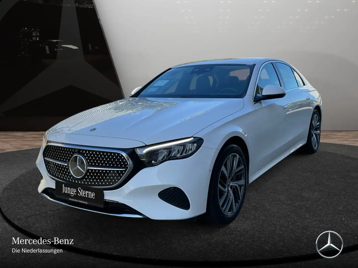 Mercedes-Benz E 300 de 4M Hybrid Avantgarde Fahrass 360° Distr. Blanc - 2