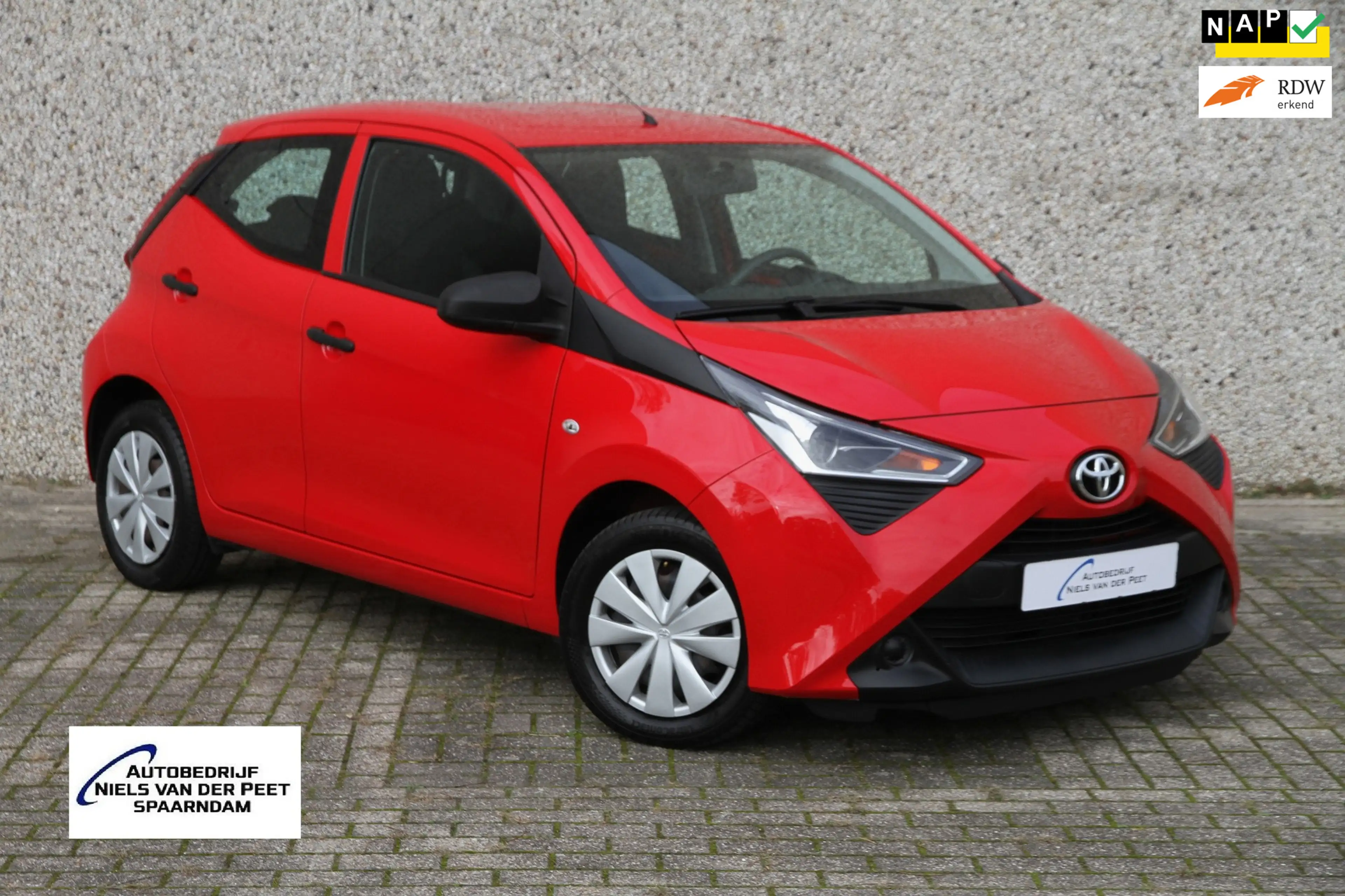 Toyota Aygo 1.0 VVT-i x-fun / Airco / Bluetooth / Elektrische