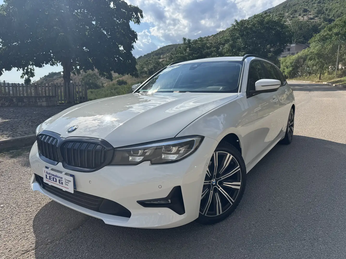 BMW 318 d 150cv Touring Business Advantage auto..Navi..!! Biały - 1