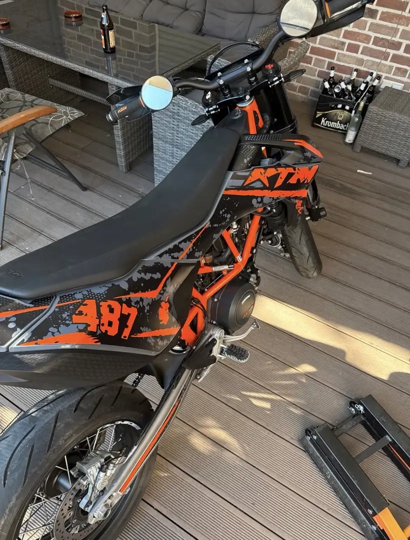 KTM 690 SMC R Oranje - 1