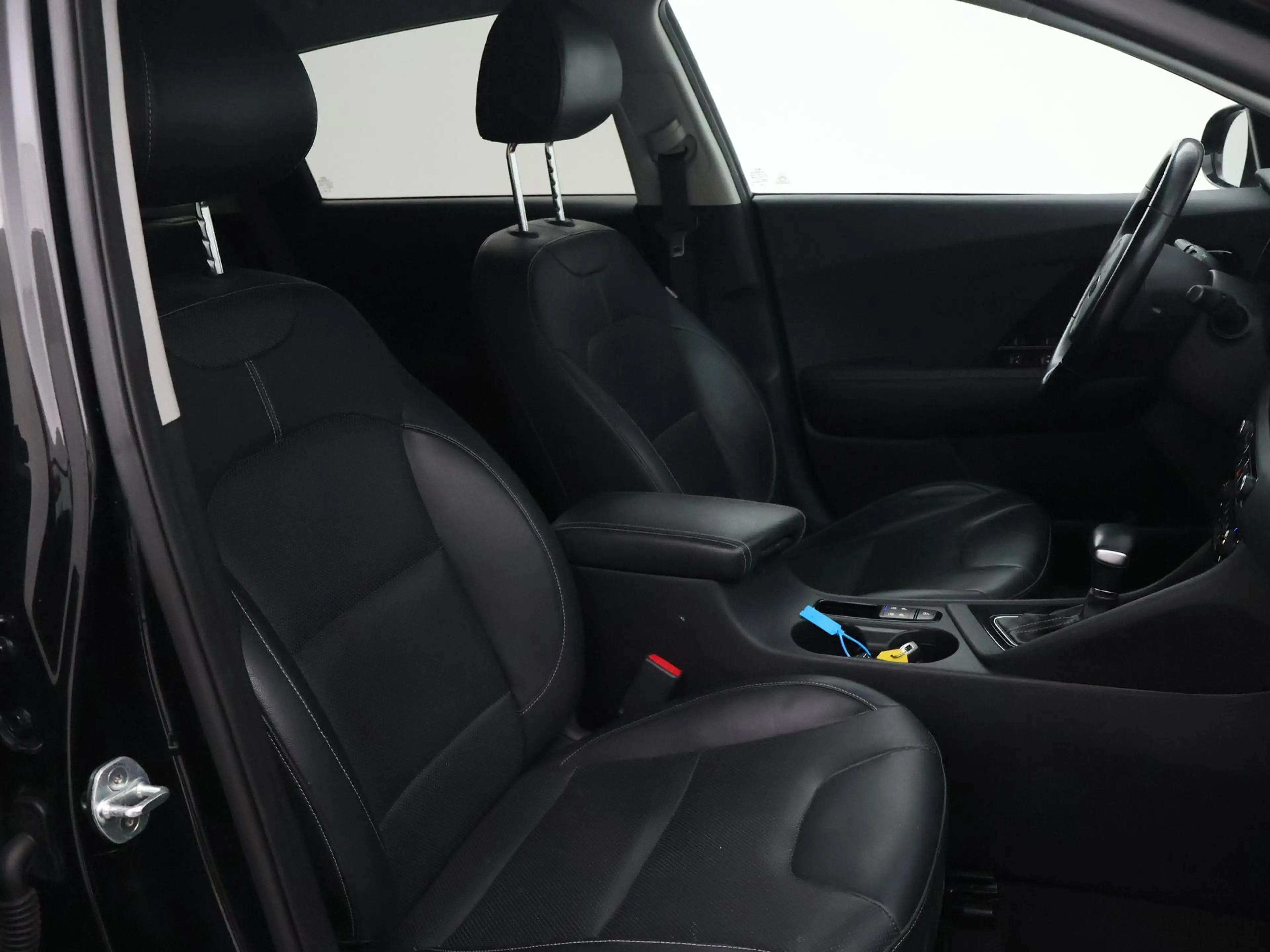 Kia Niro 1.6 GDi HYBRID EXECUTIVELINE + STOELVENTILATIE | S — photo 4
