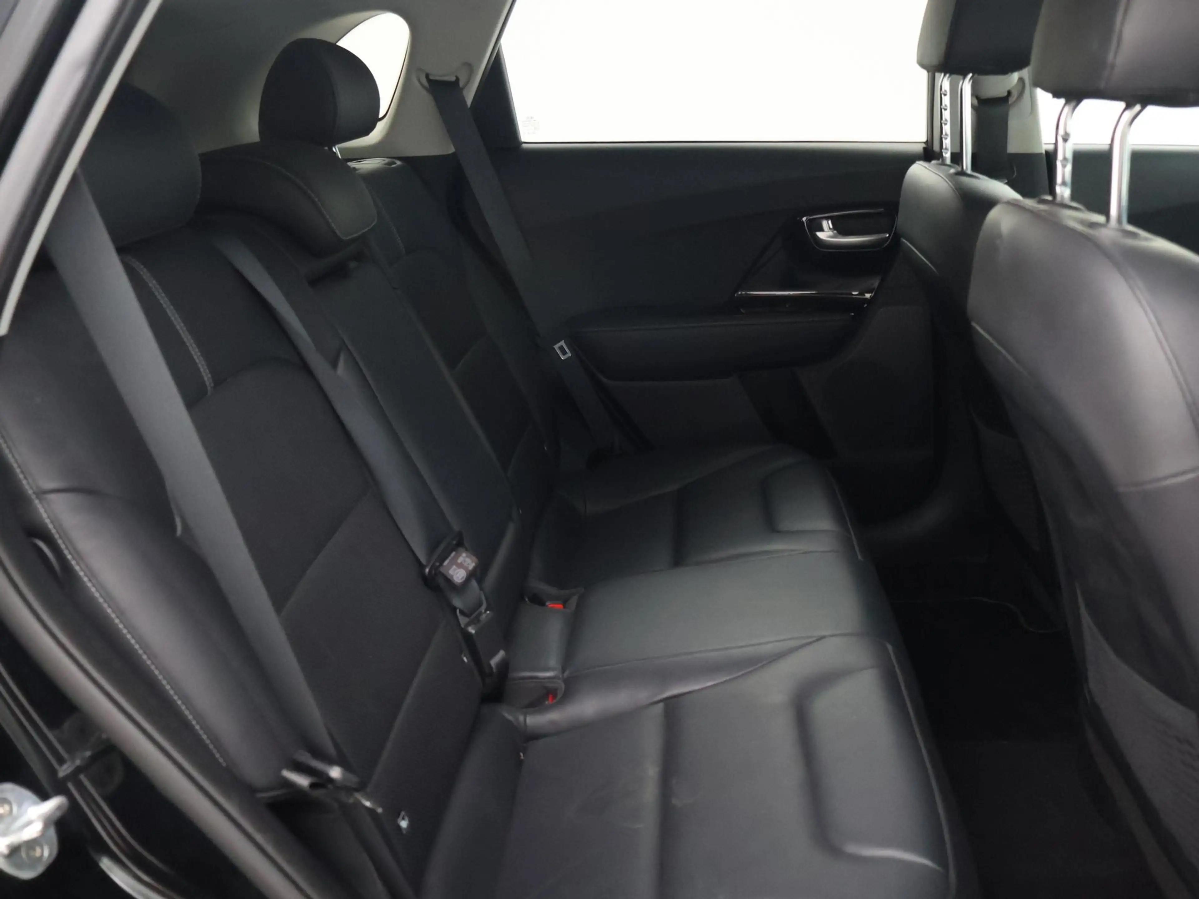 Kia Niro 1.6 GDi HYBRID EXECUTIVELINE + STOELVENTILATIE | S — photo 11
