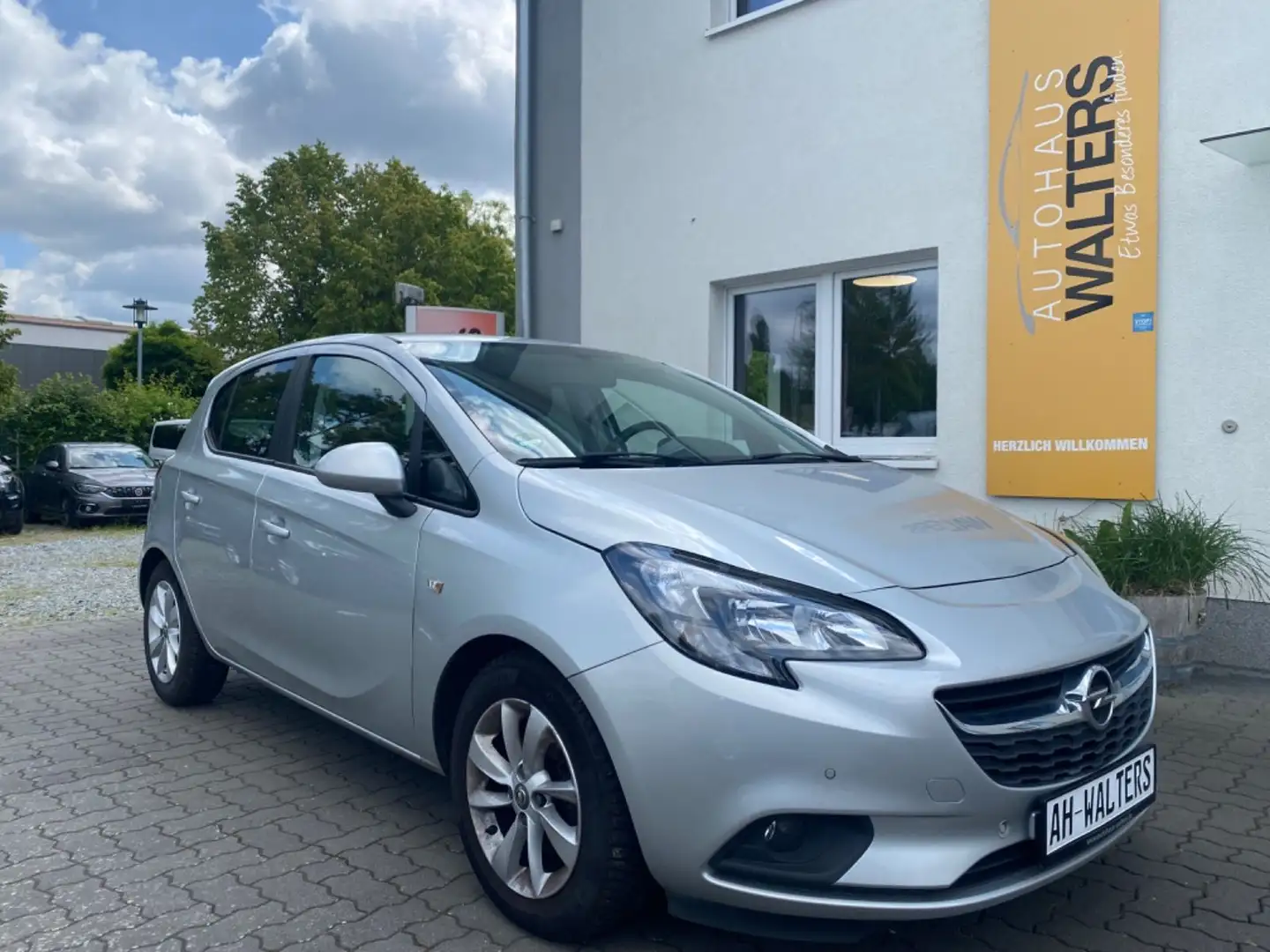 Opel Corsa E ON=Automatik-Tempomart= Silber - 1