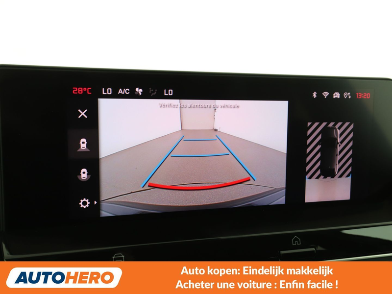 Citroen C4 1.2 PureTech Shine — photo 11