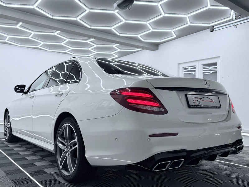 Mercedes-Benz E 350 d AMG-LINE/WIDESCREEN/360°KAM/PANO/E43 Opt. — photo 12