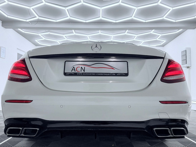 Mercedes-Benz E 350 d AMG-LINE/WIDESCREEN/360°KAM/PANO/E43 Opt. — photo 13