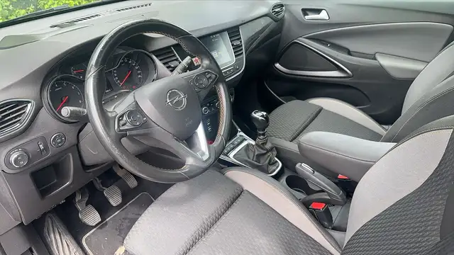Opel Crossland X view 8