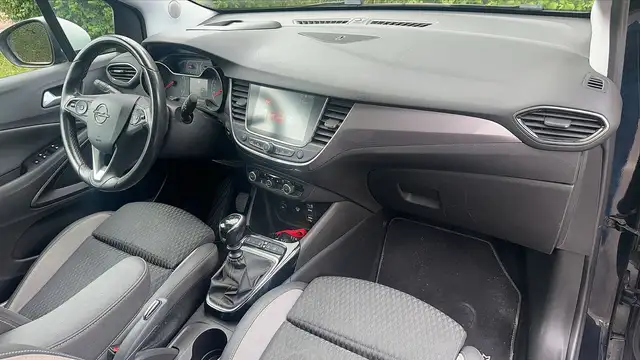 Opel Crossland X view 10