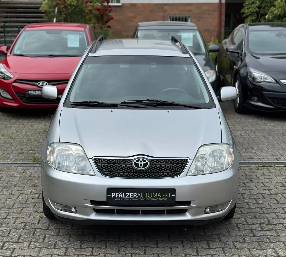 Toyota Corolla 1.4 Klimaanlage 91.000 km Kombi Allwetterreifen Silber - 2