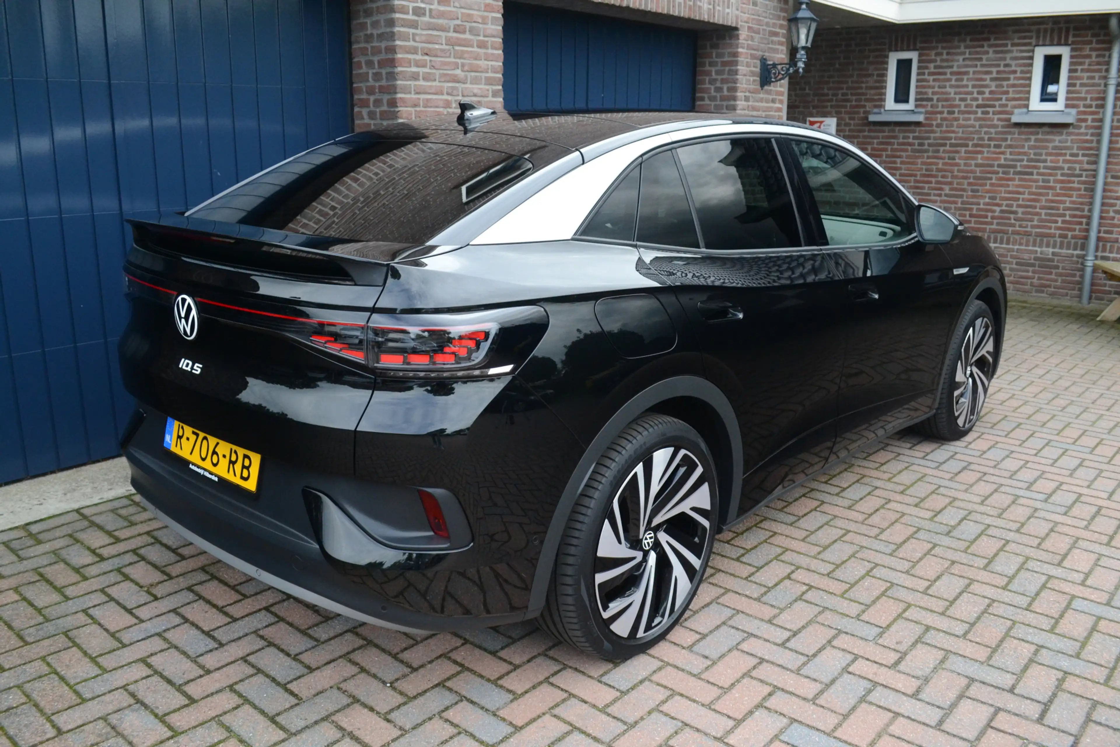 Volkswagen ID.5 Pro 77 kWh | Panoramadak | Camera | Alcantara | 21 — photo 35