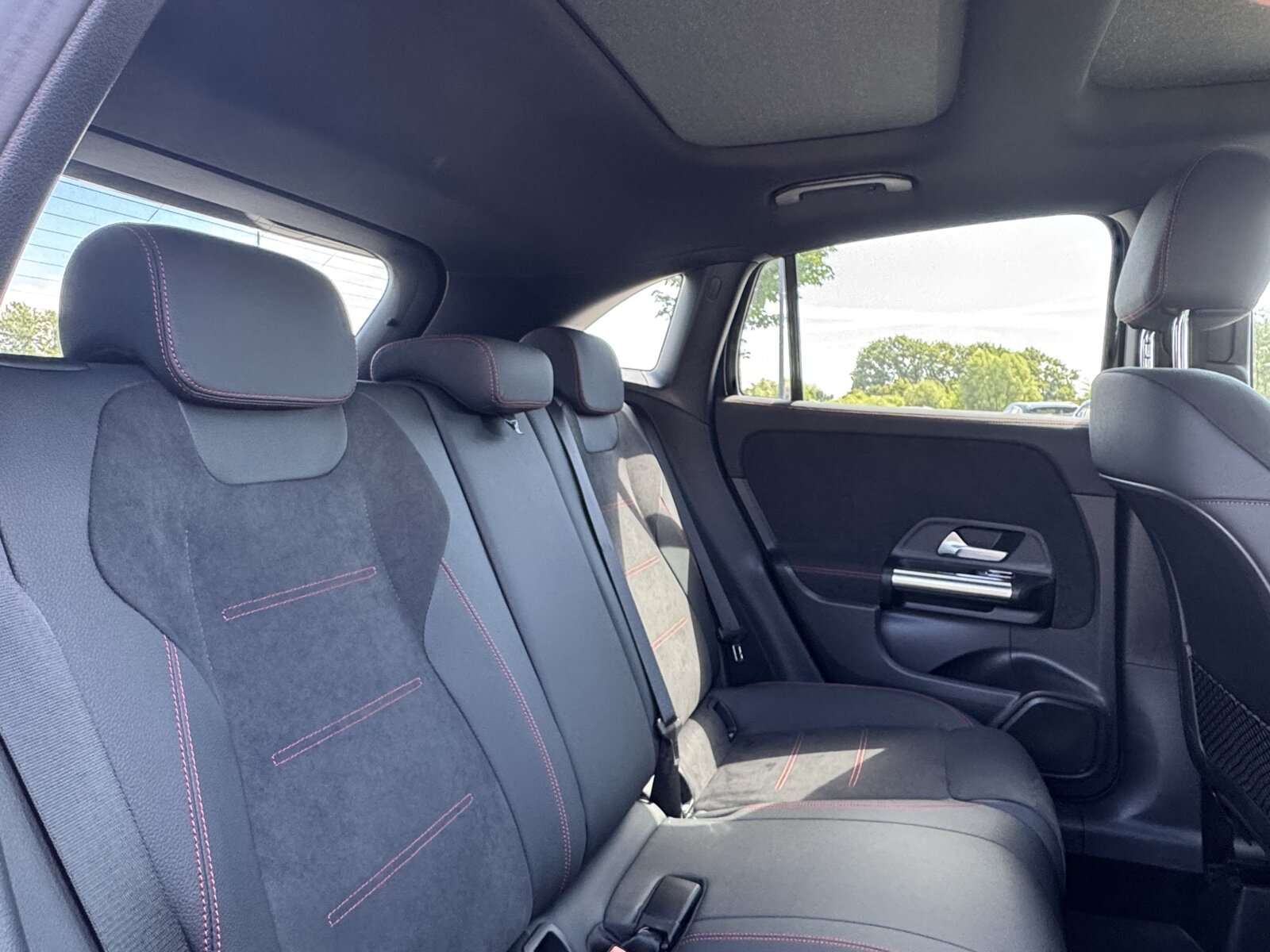 Mercedes-Benz GLA 180