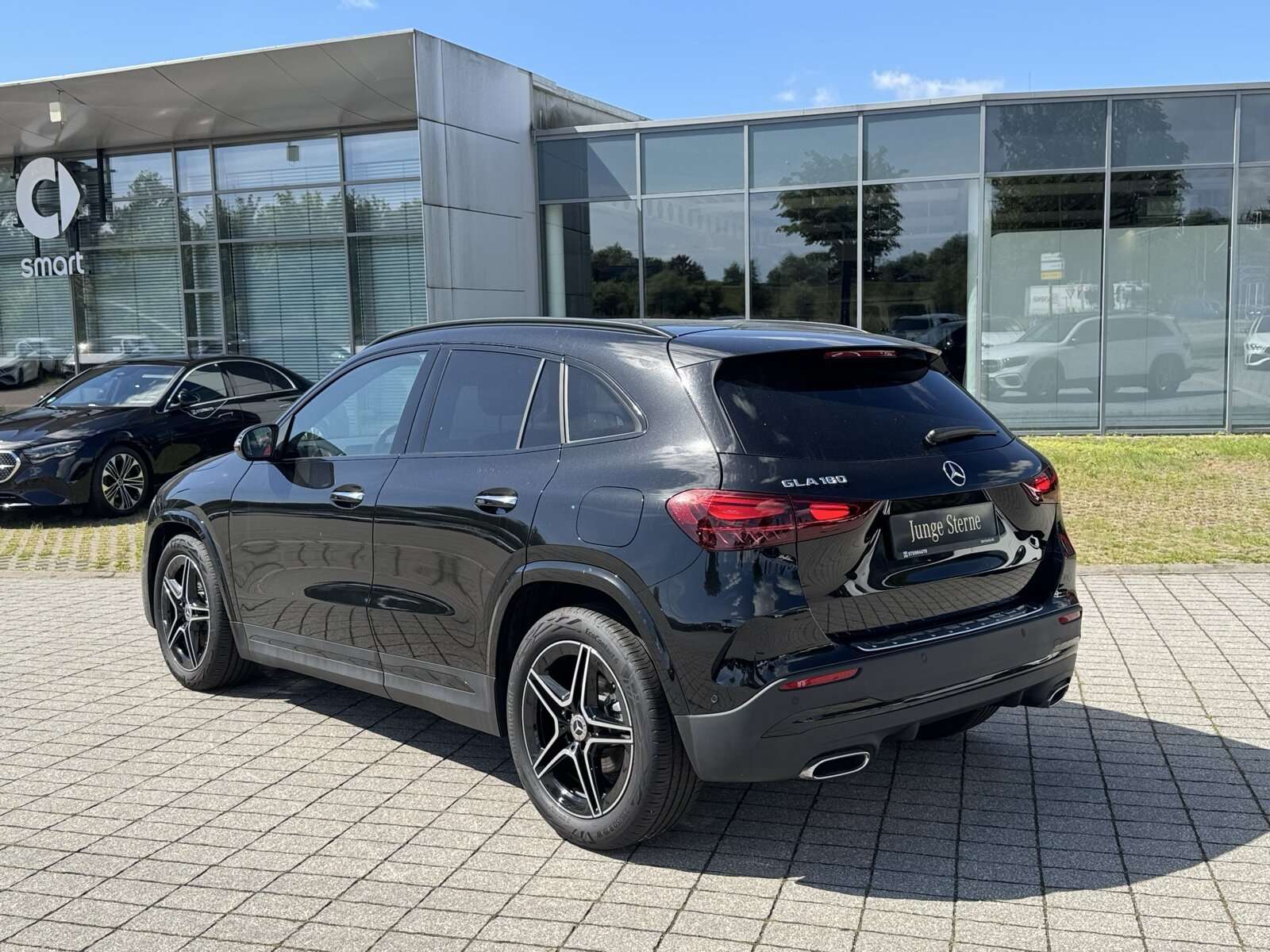 Mercedes-Benz GLA 180