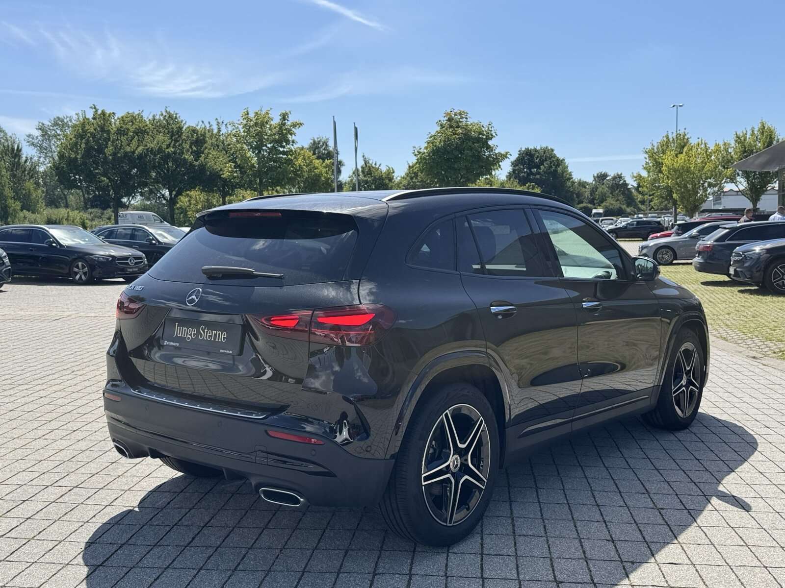 Mercedes-Benz GLA 180