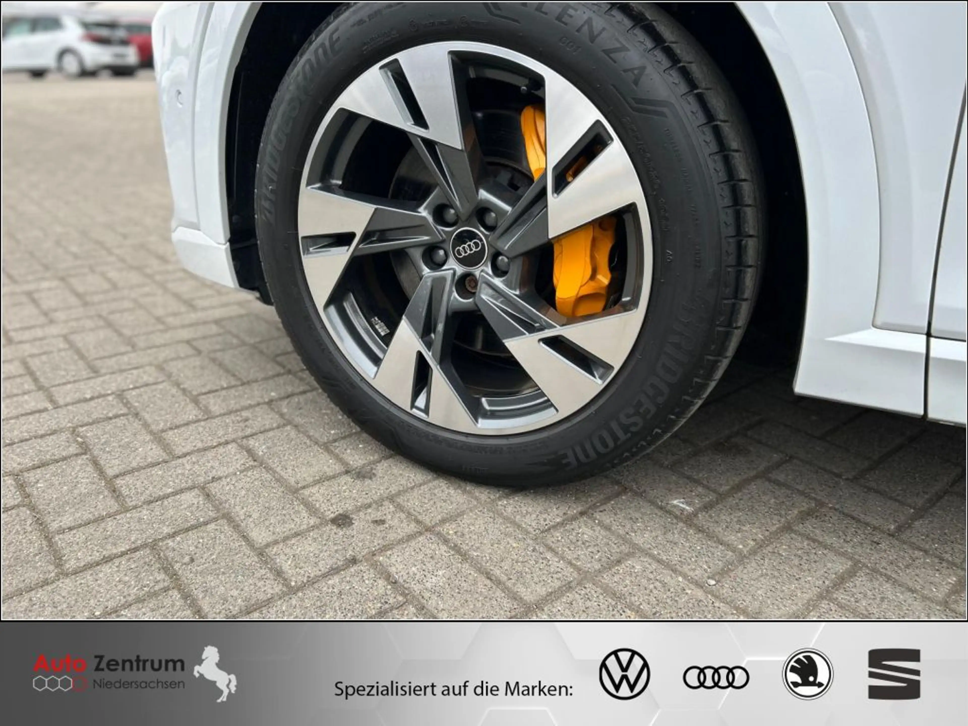 Audi e-tron 55 quatt S-LINE ***AZN-Förderung*** Bat-ZERTIFIKAT — photo 13