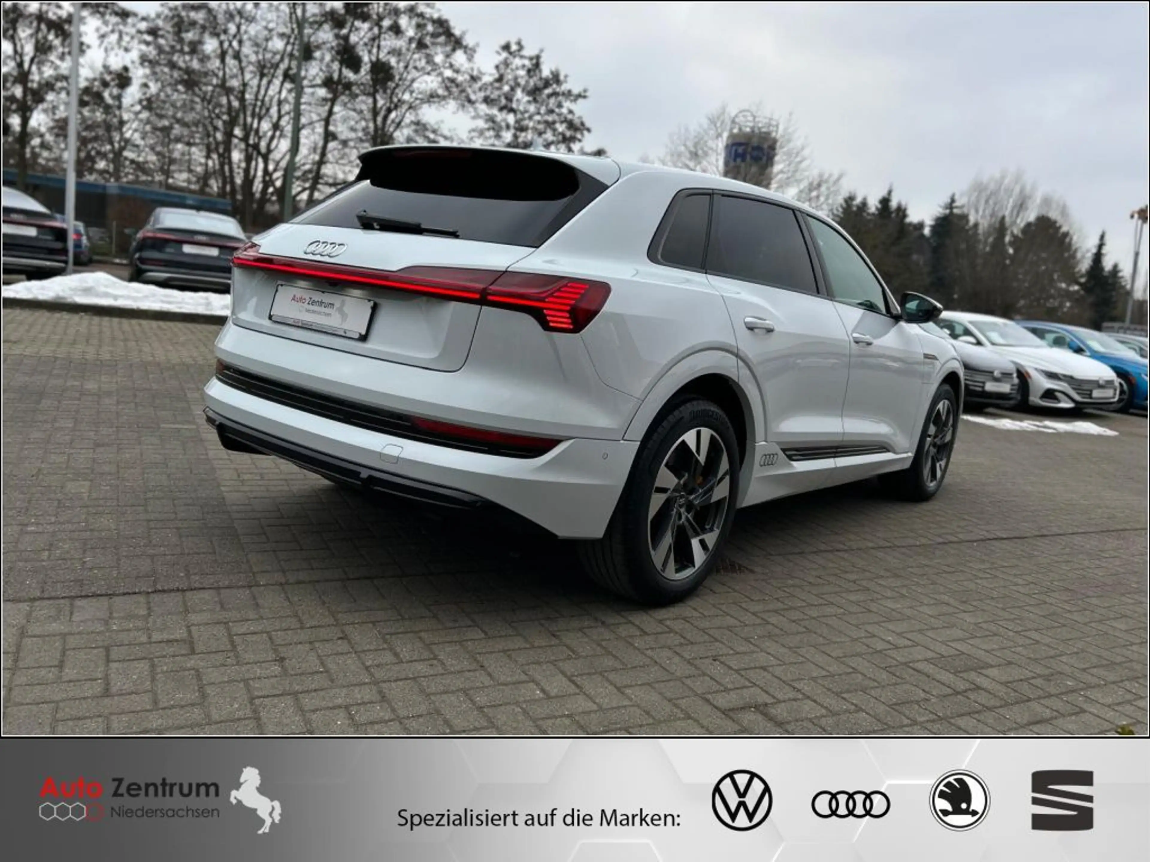 Audi e-tron 55 quatt S-LINE ***AZN-Förderung*** Bat-ZERTIFIKAT — photo 7
