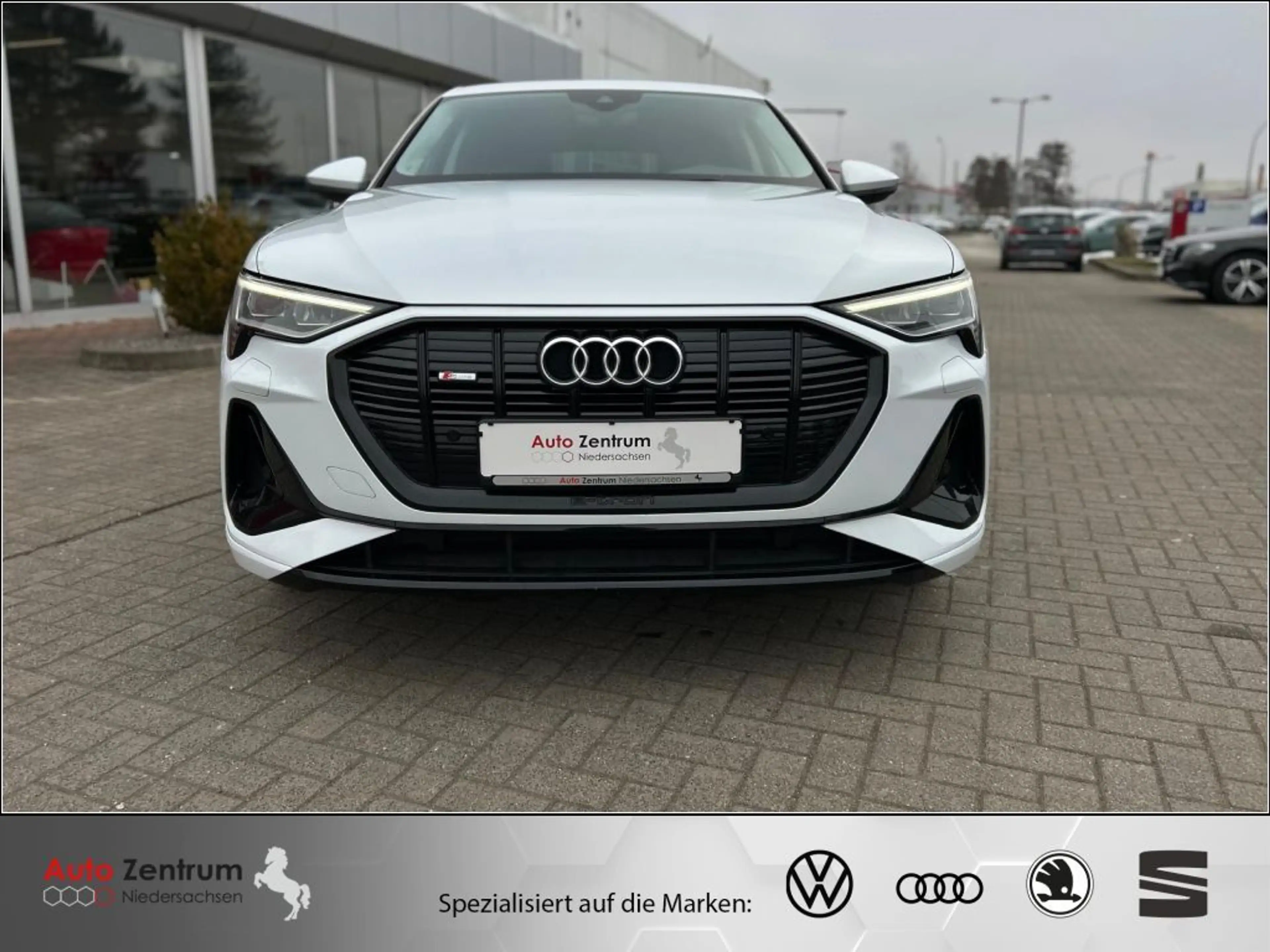 Audi e-tron 55 quatt S-LINE ***AZN-Förderung*** Bat-ZERTIFIKAT — photo 3
