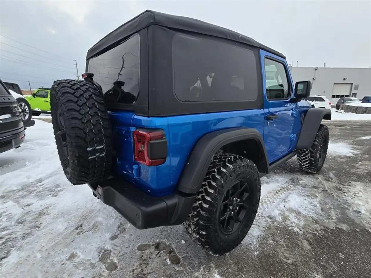 Jeep Wrangler снимка Jeep Wrangler