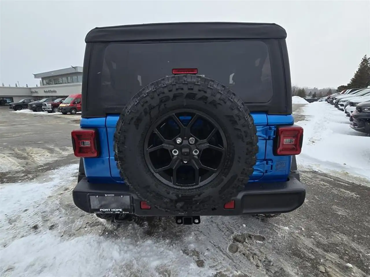 Jeep Wrangler снимка Jeep Wrangler