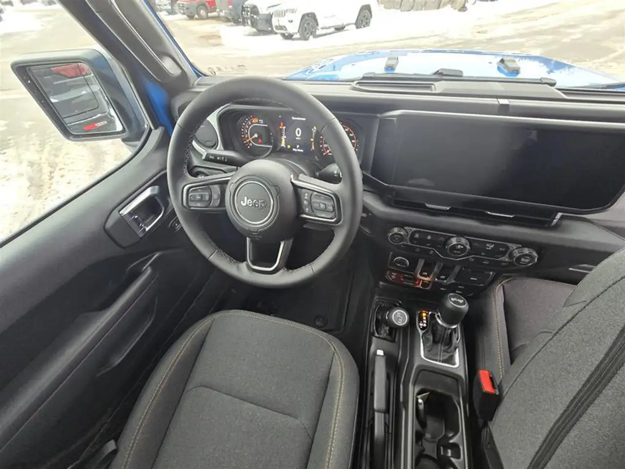 Jeep Wrangler снимка Jeep Wrangler