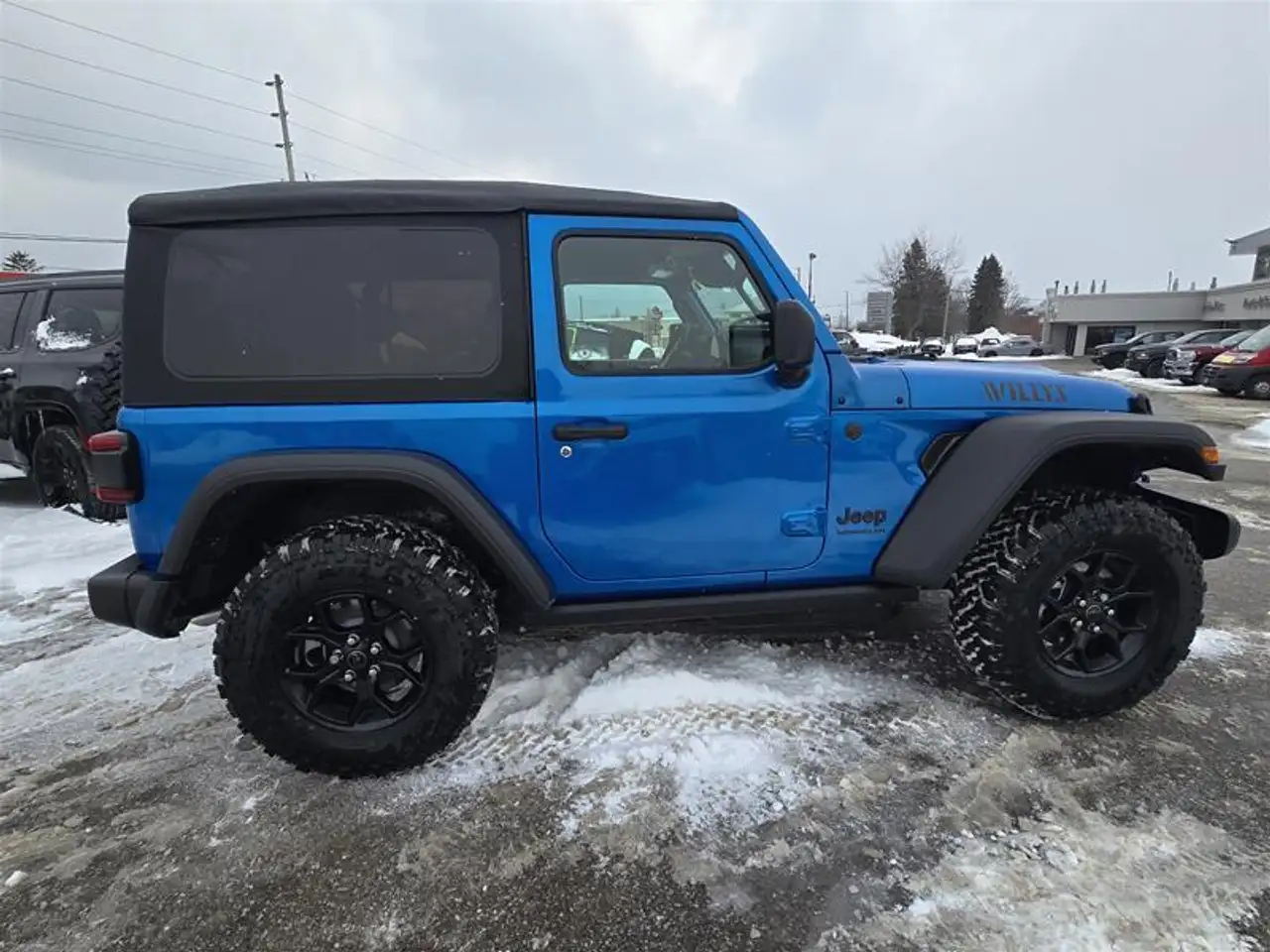 Jeep Wrangler снимка Jeep Wrangler