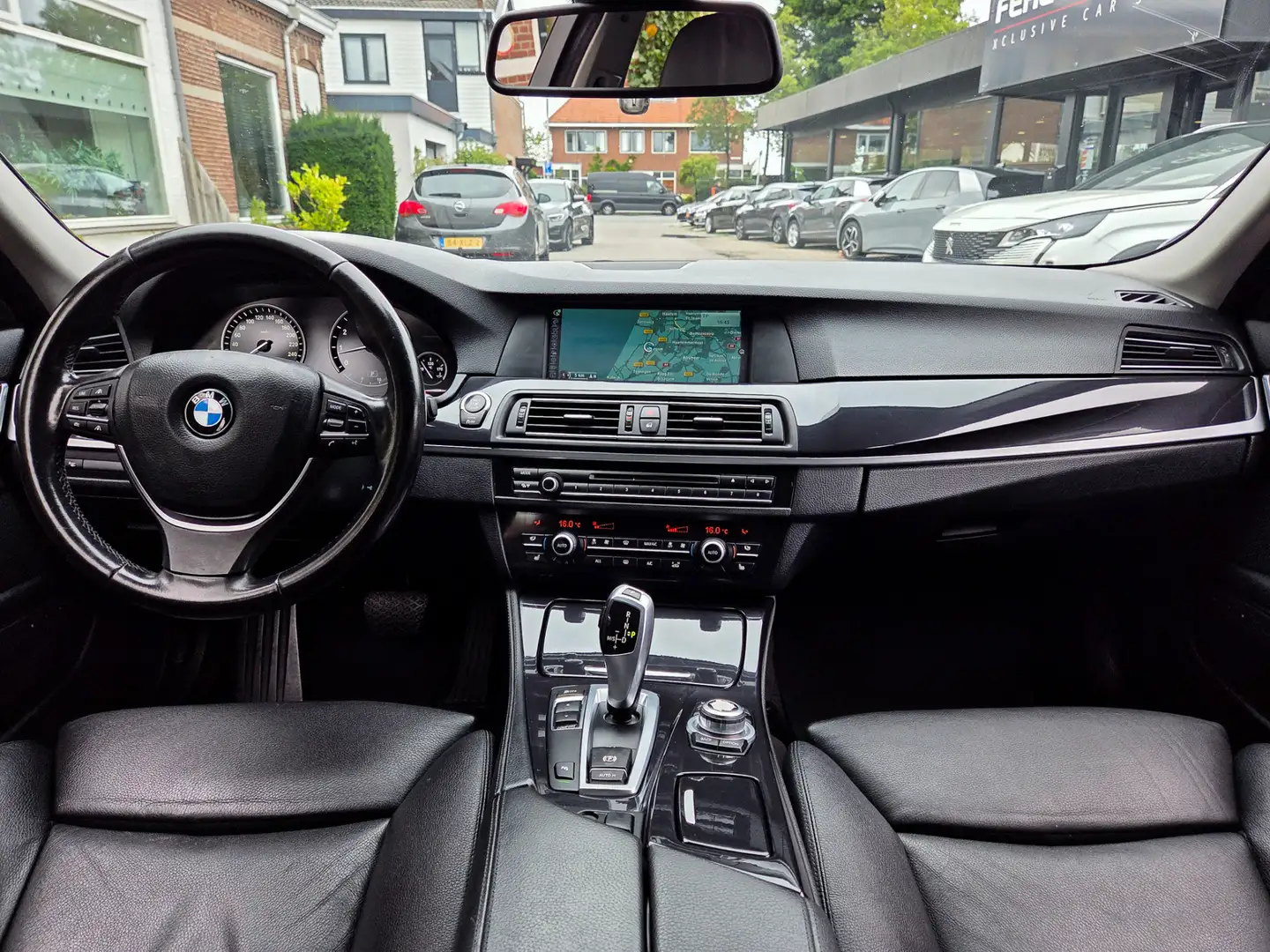 BMW 528 5-serie Touring 528i AUT8 HIGH EXECUTIVE SPORTLEDE Gris - 2