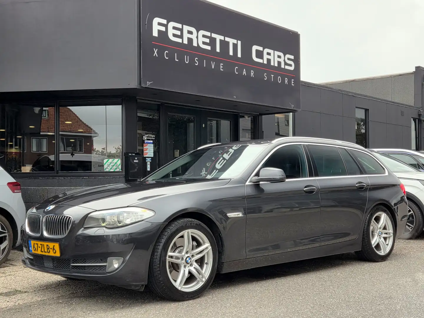 BMW 528 5-serie Touring 528i AUT8 HIGH EXECUTIVE SPORTLEDE Gris - 1