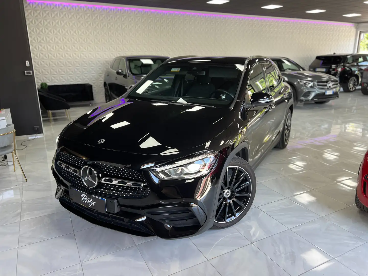 Mercedes-Benz GLA 200 GLA 200 d Premium auto Noir - 1