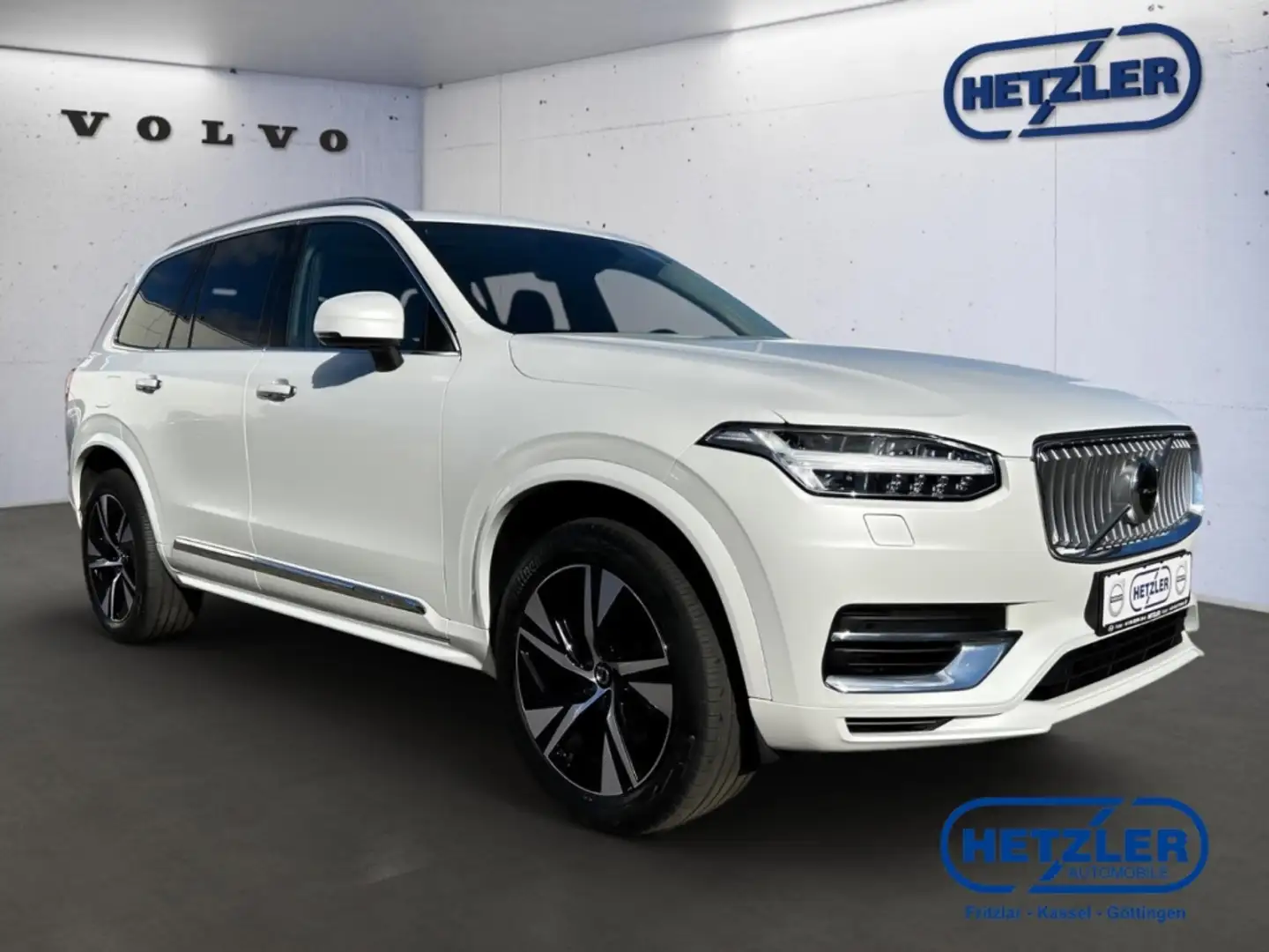 Volvo XC90 Plus Bright Recharge Plug-In Hybrid AWD T8 Twin En Weiß - 2