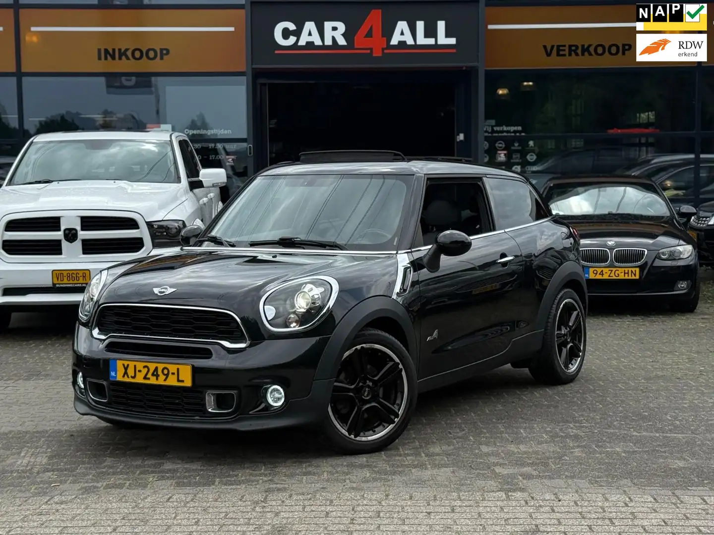 MINI Cooper SD Paceman Mini 2.0 ALL4 Chili PANO/H&K/STLVRM/PDC/LEDER/AUTO Zwart - 1