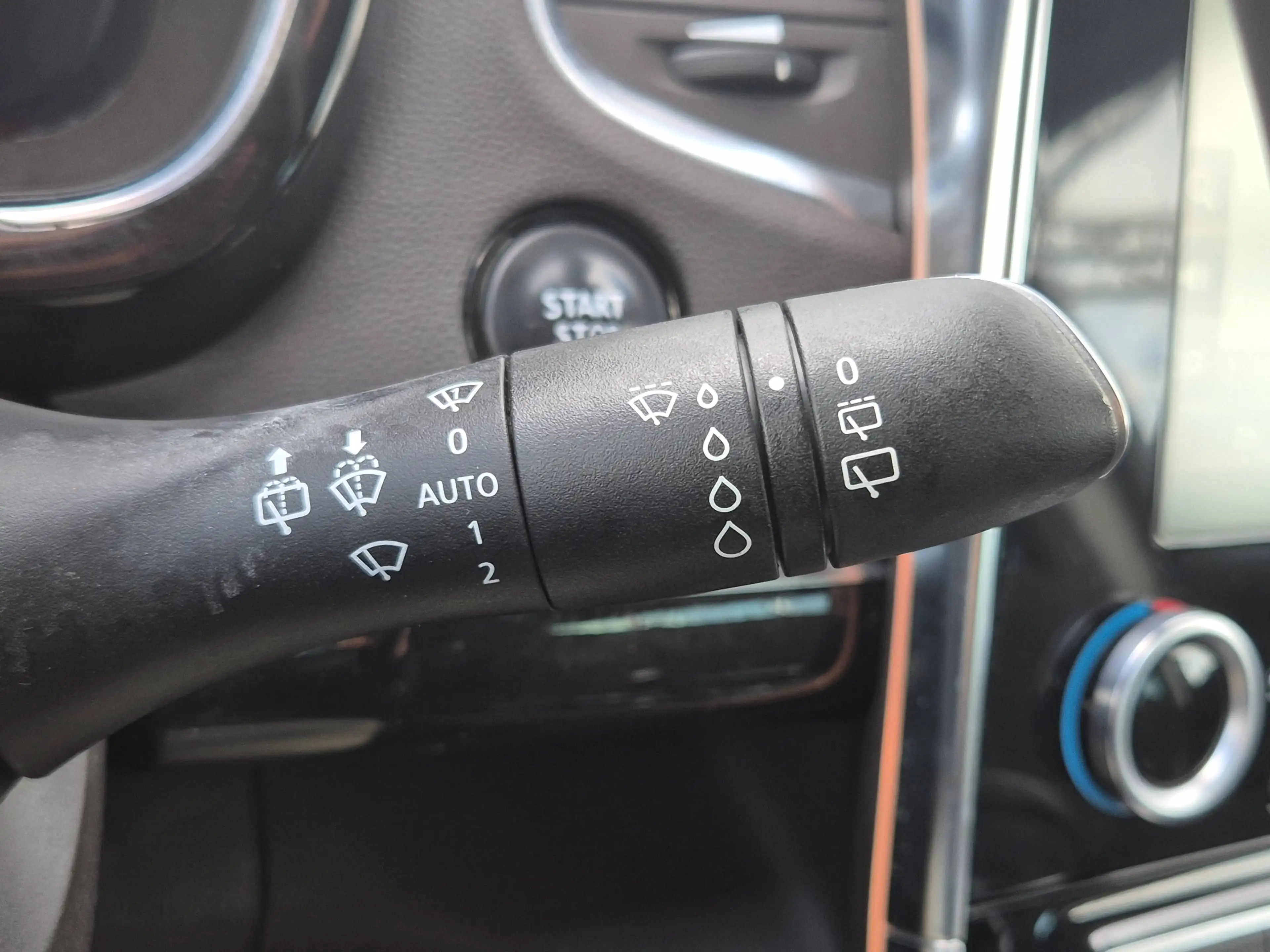 Renault Espace Espace 1.6 TCe Energy Initiale Paris EDC — photo 12