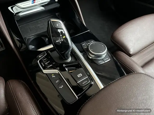 BMW X4 M view 14
