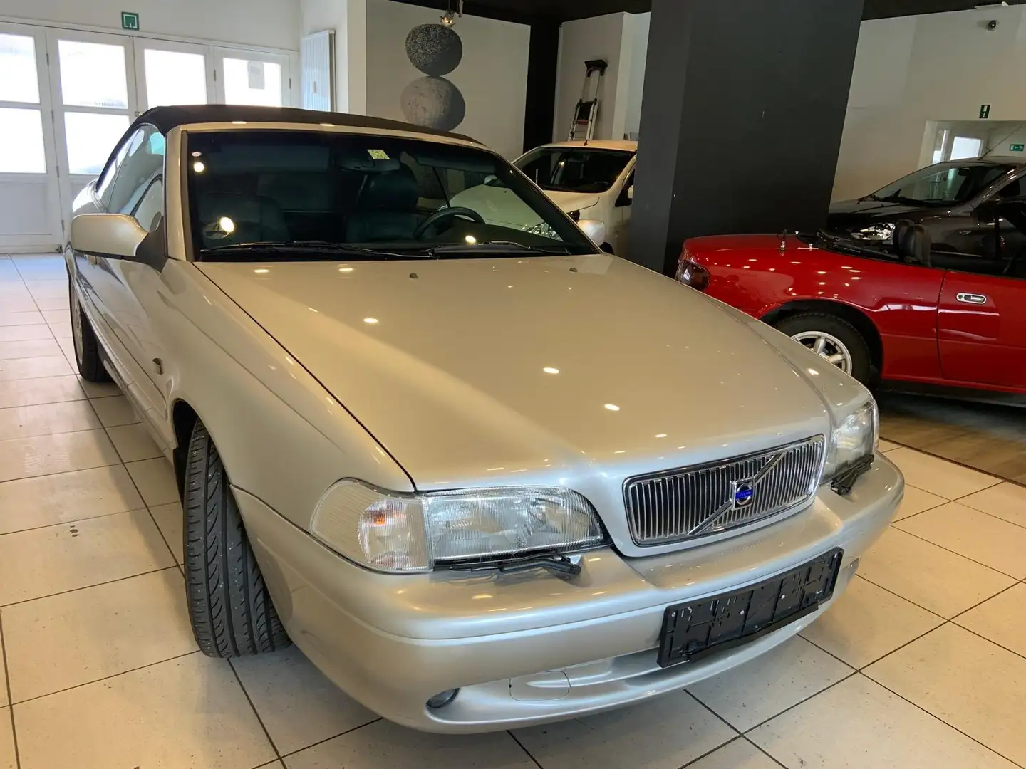 Volvo C70 2.0 Turbo 20v I ETAT PARFAIT I AUTO I AIRCO Grijs - 2
