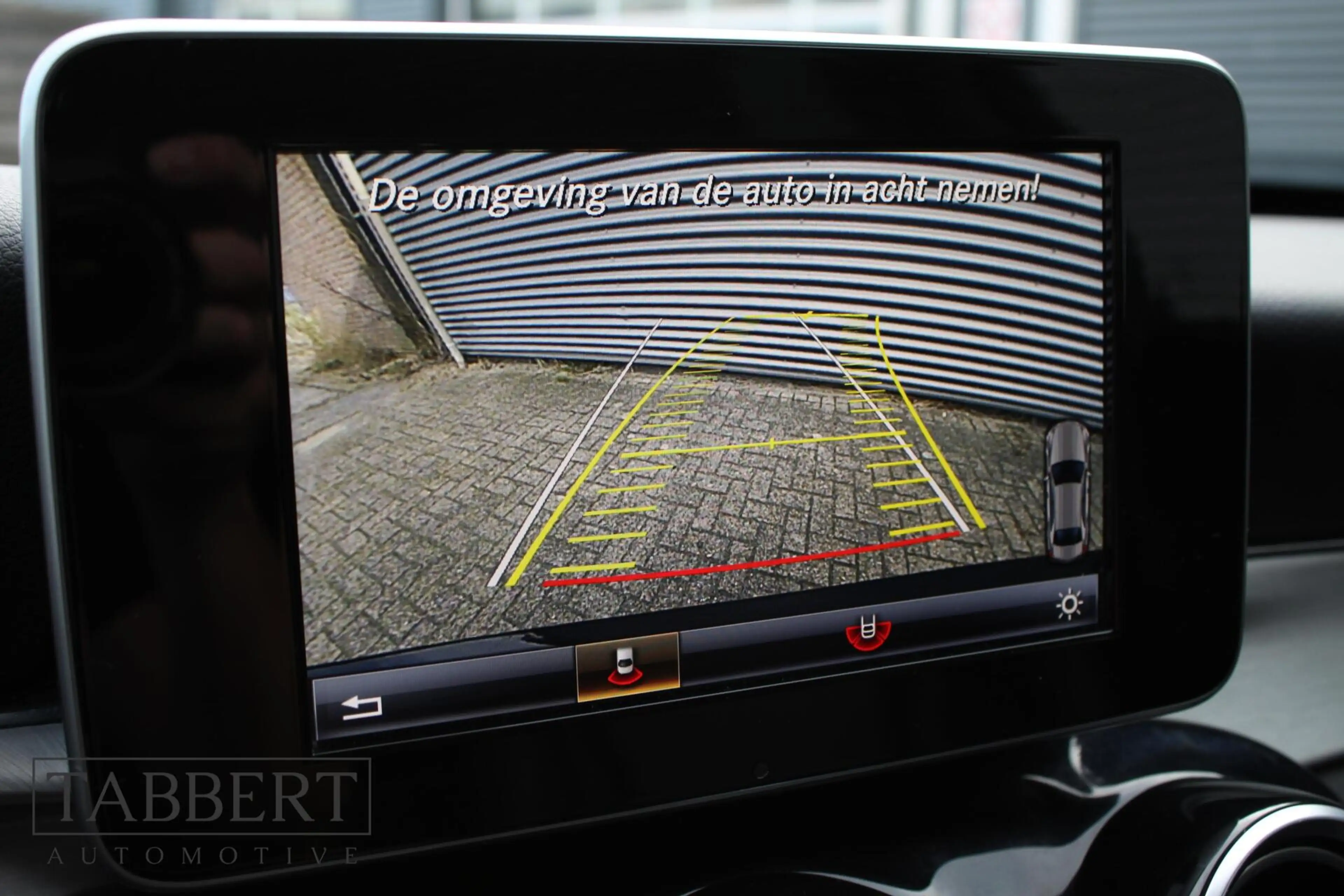 Mercedes-Benz C 180 AMG Sport Edition — photo 9