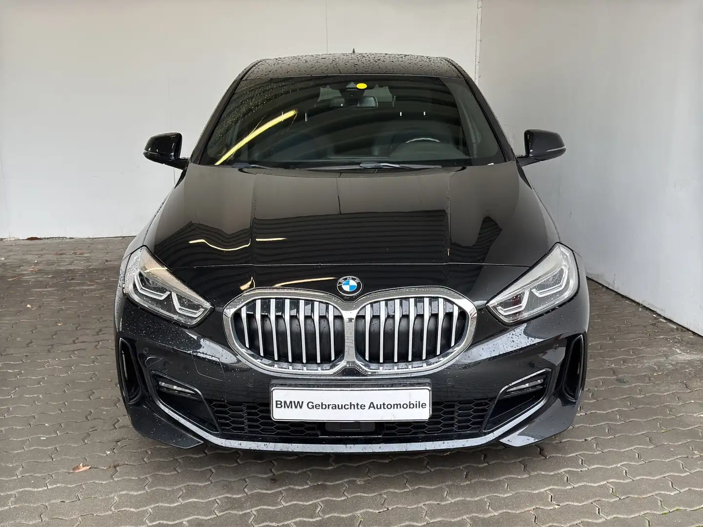 BMW 118 iA 5-trg. M Sport LiveCock.LED.ACC.DriveAss. Schwarz - 1