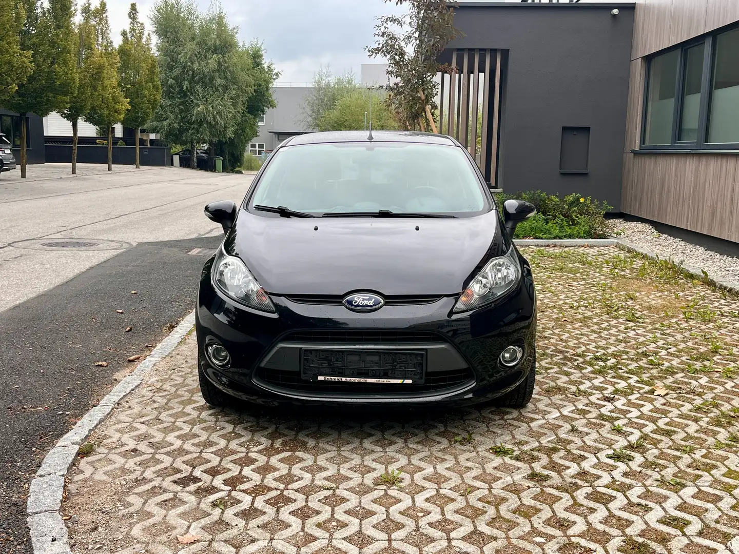 Ford Fiesta Fiesta Iconic 1,25 Iconic mit Pickerl und Klima Schwarz - 2