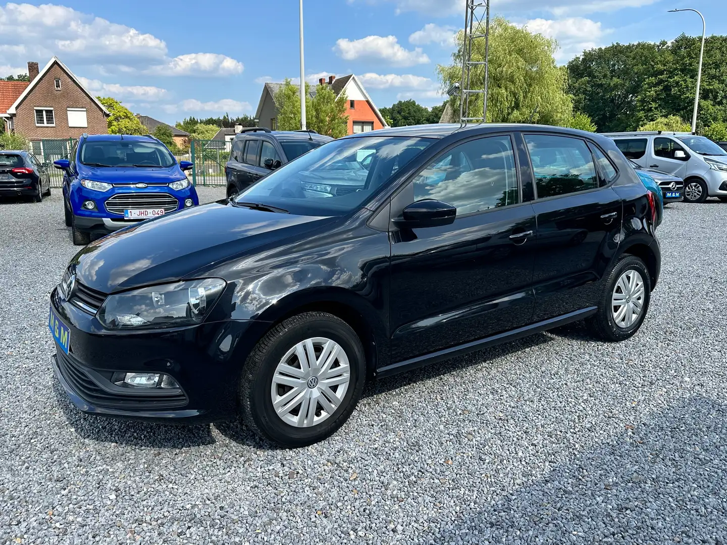 Volkswagen Polo 1.0i Trendline ** 43000 km * 12 m garantie ** Noir - 2