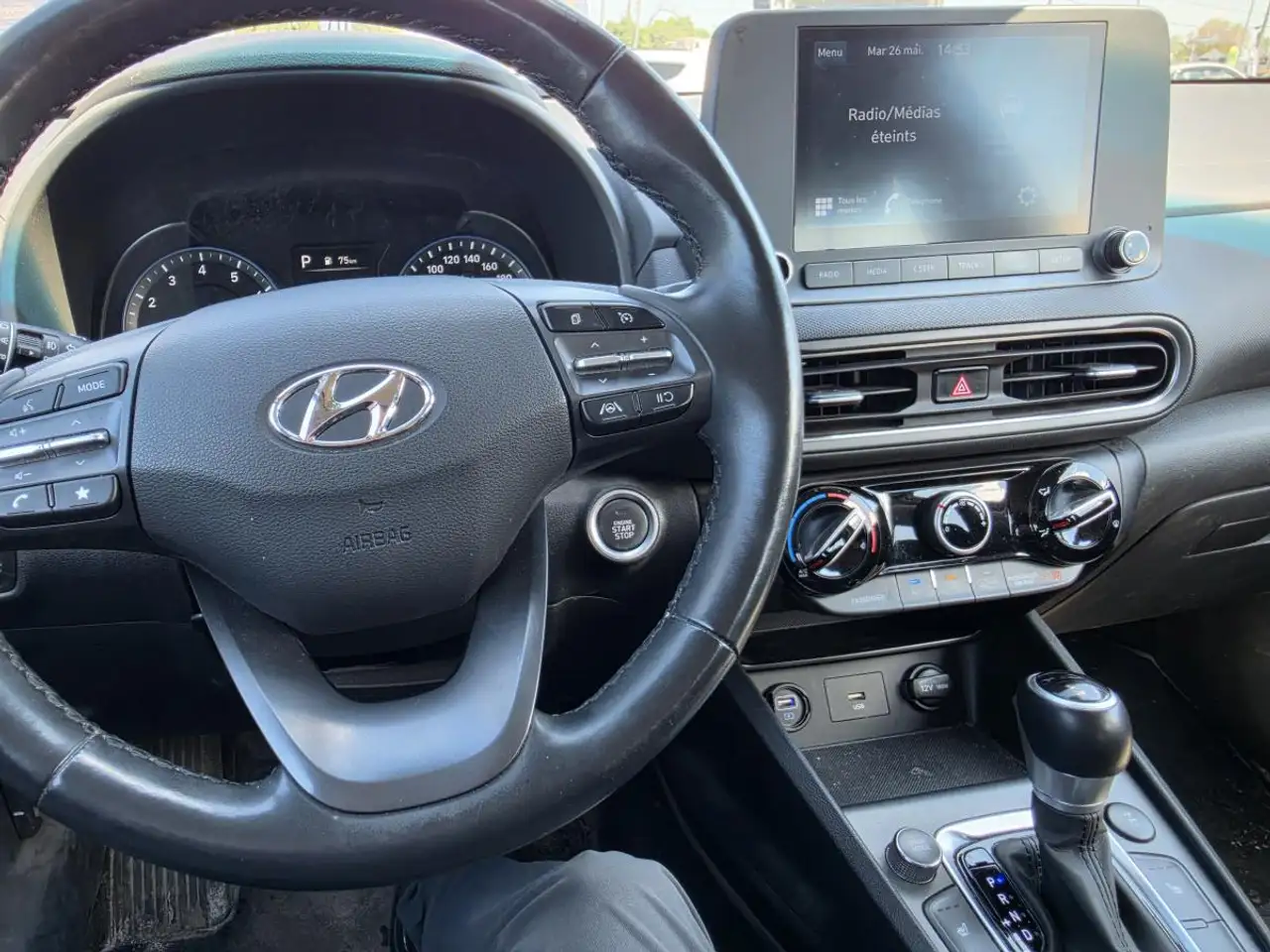 Hyundai KONA снимка Hyundai KONA